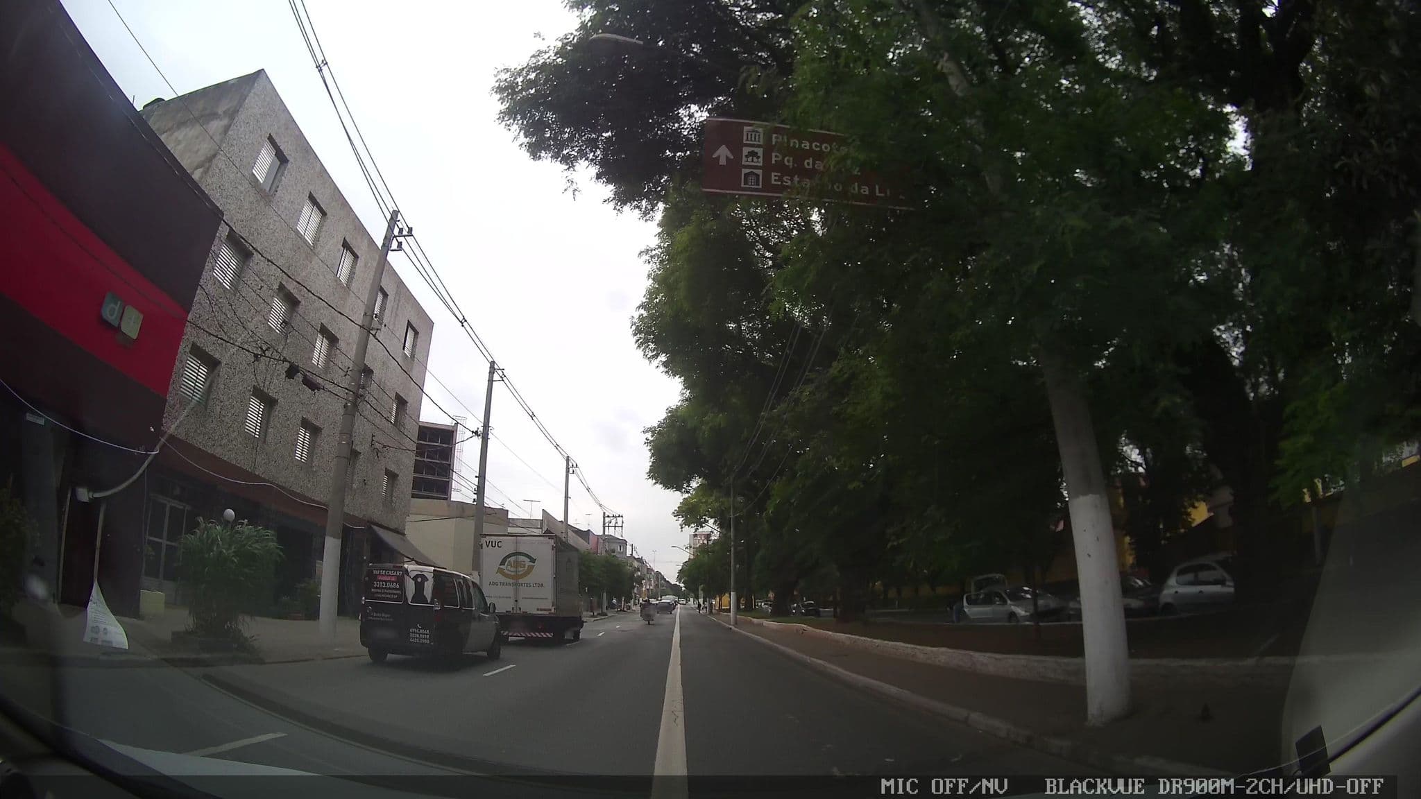 Street view near Hotel Argentina, Bom Retiro — © marciosampaio (CC BY-SA · Mapillary)