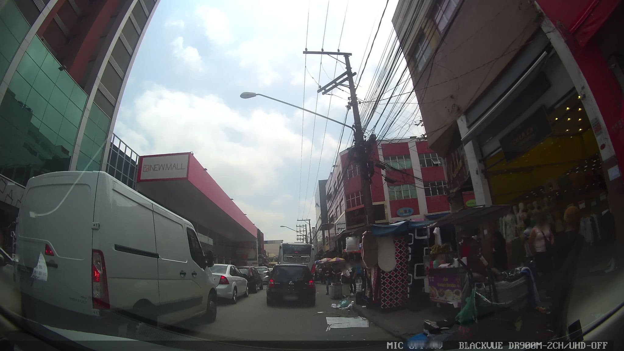 Street view near Hotel Total, Pari — © marciosampaio (CC BY-SA · Mapillary)