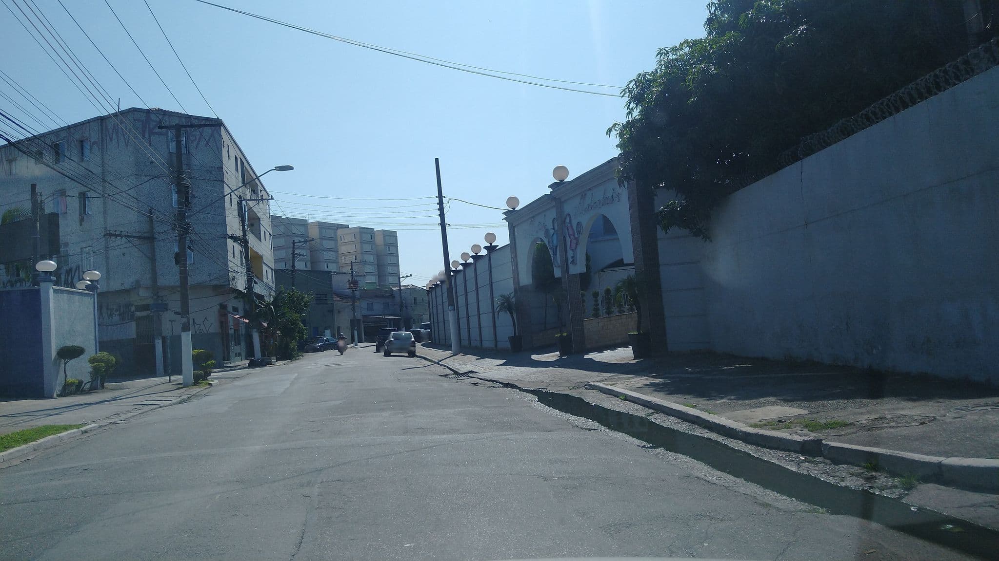 Street view near Hotel biz, Pari — © quionzo (CC BY-SA · Mapillary)
