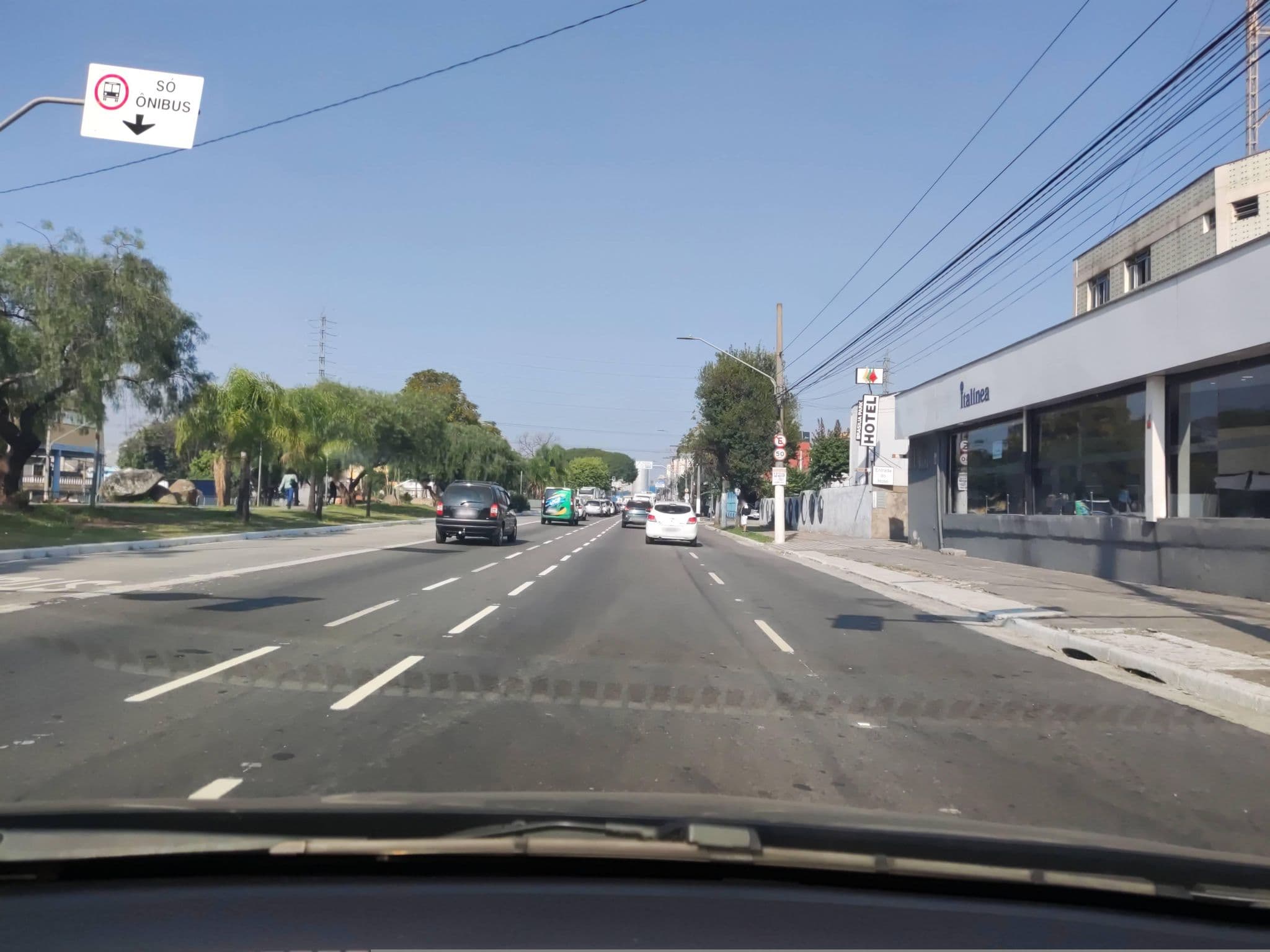 Street view near Brasília Parque Hotel, Freguesia do Ó — © quionzo (CC BY-SA · Mapillary)