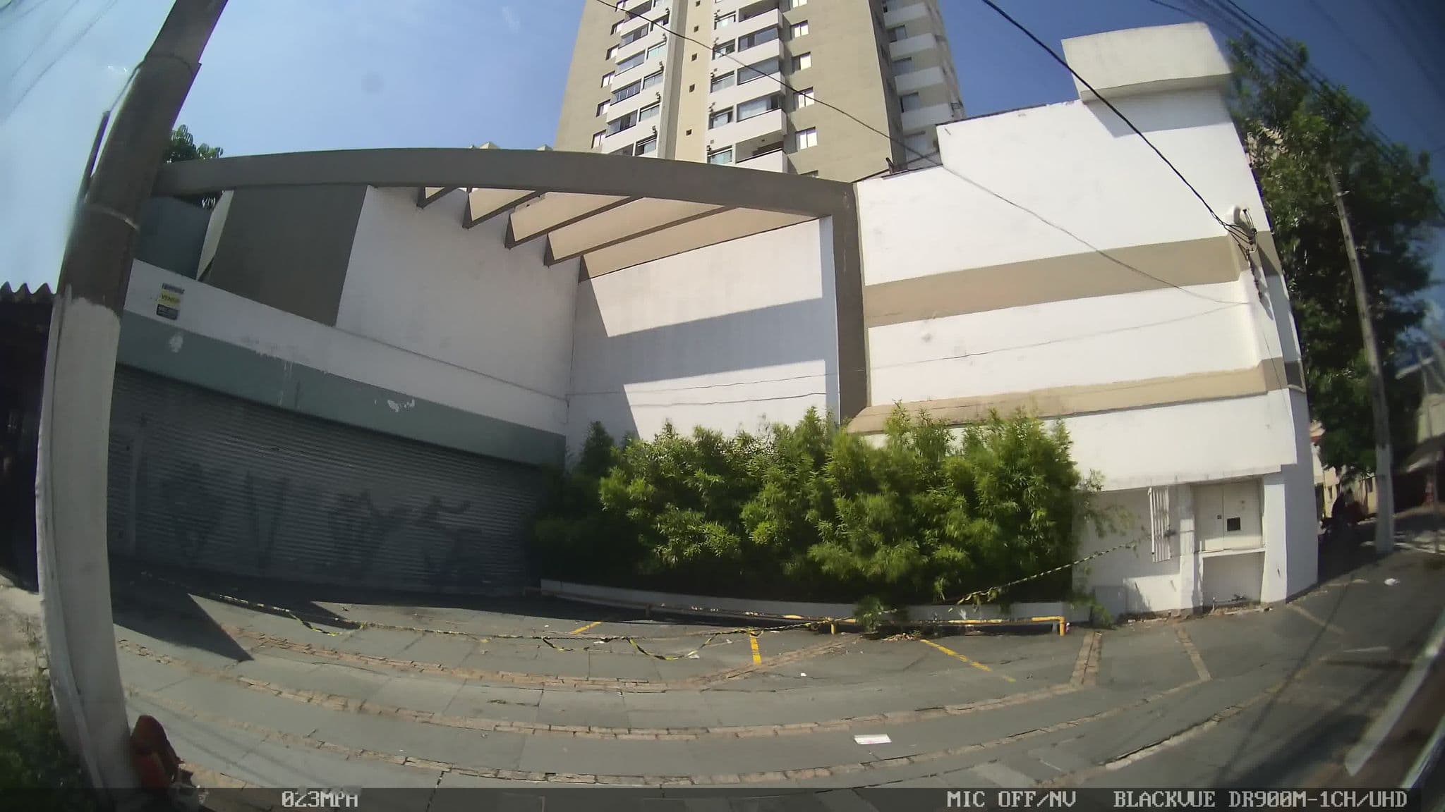 Street view near Hotel Villa Rossa, Agua Rasa — © kaart_4 (CC BY-SA · Mapillary)