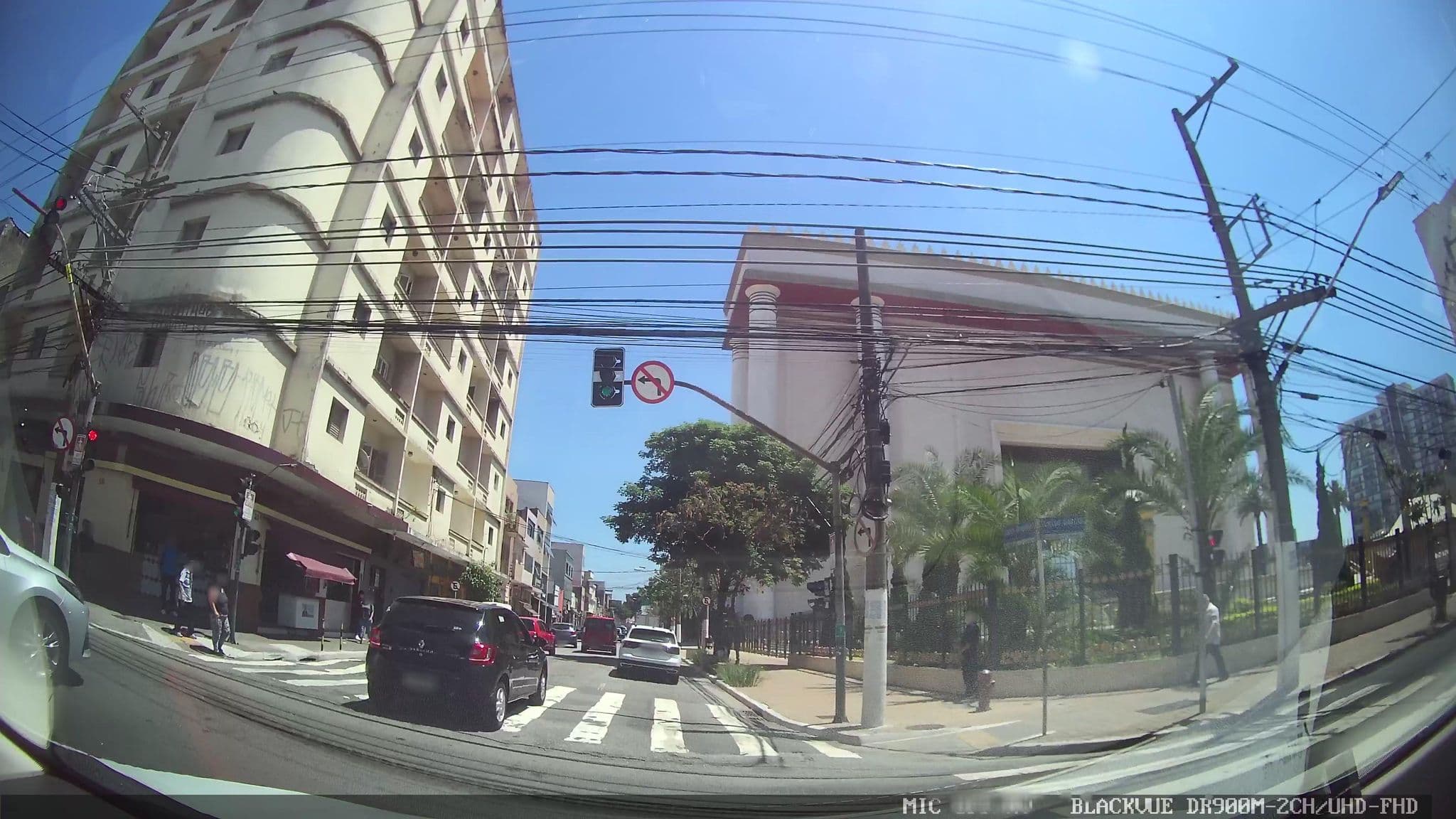 Street view near xarmozinha, Brás — © marciosampaio (CC BY-SA · Mapillary)
