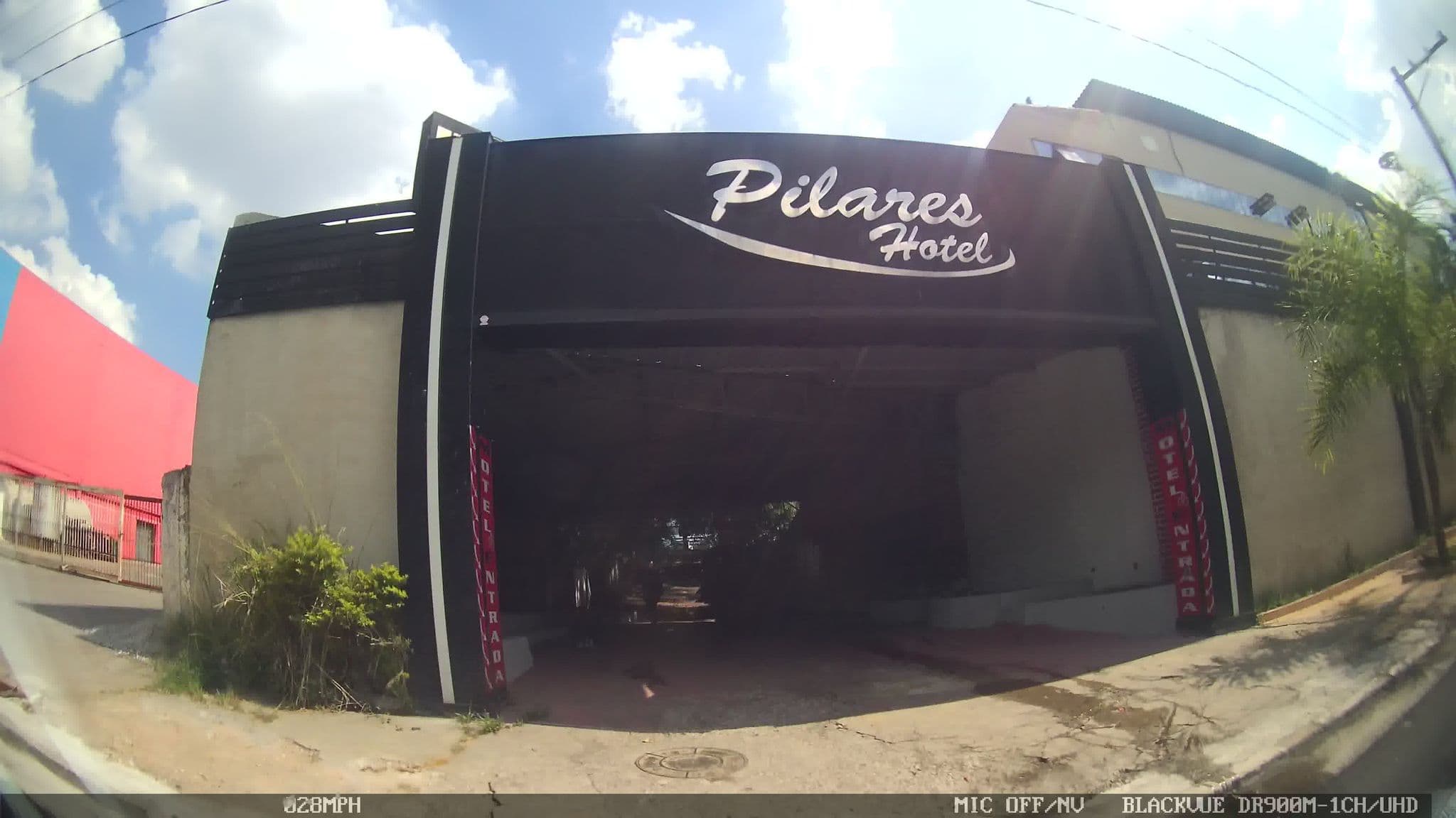 Street view near Ceasar Palace Hotel, Cidade Lider — © kaart_4 (CC BY-SA · Mapillary)