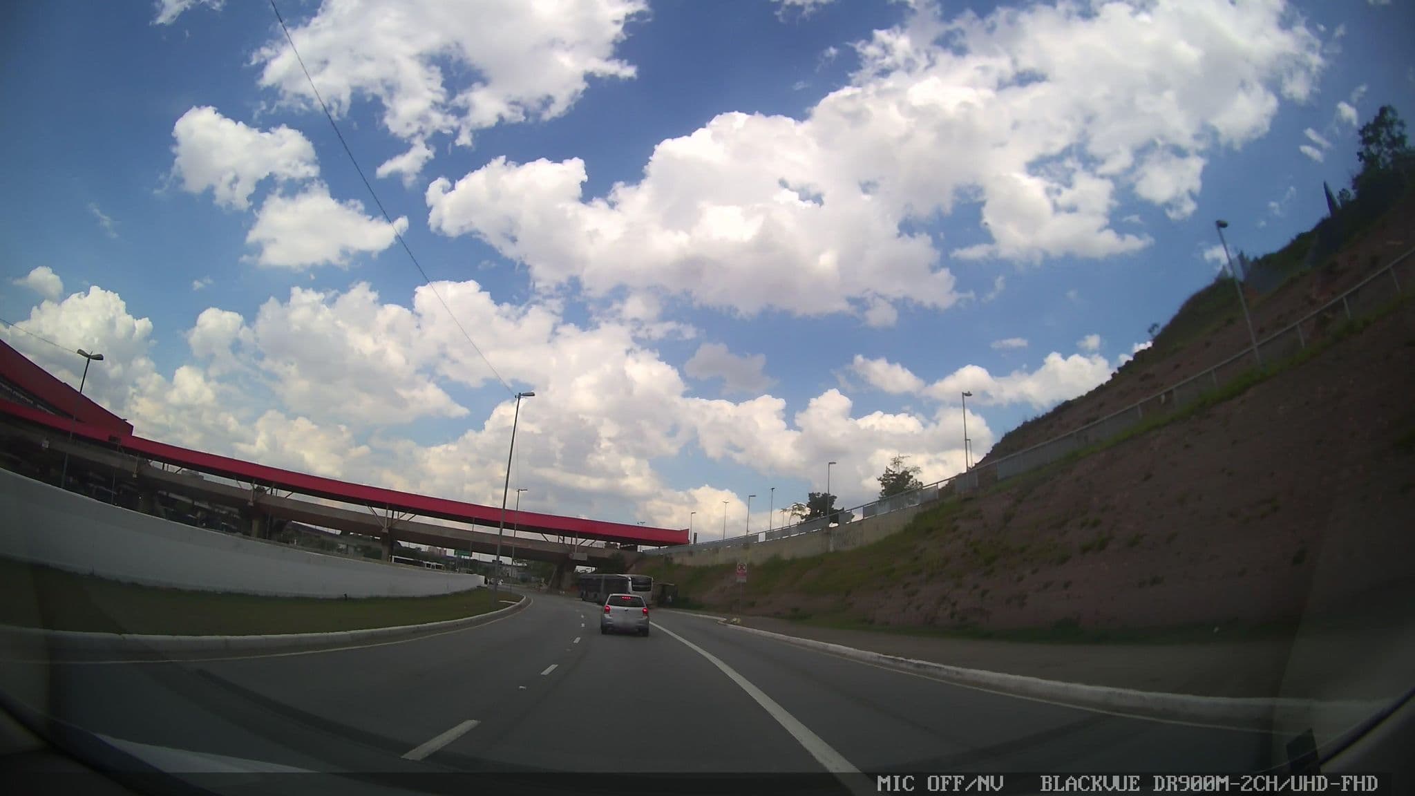 Street view near Hotel Adrenalina, Artur Alvim — © marciosampaio (CC BY-SA · Mapillary)