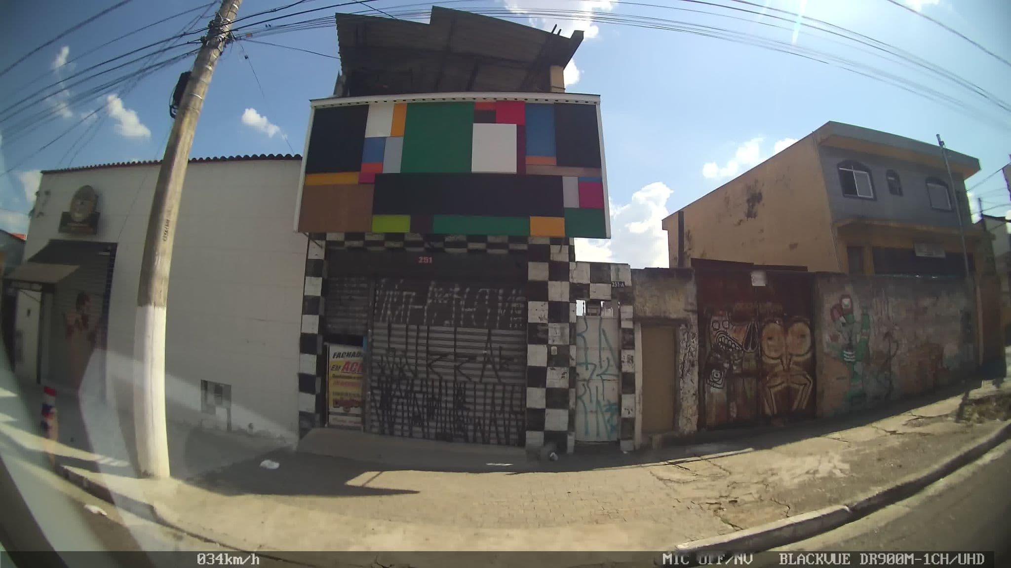 Street view near Villa's Hotel, Vila Maria — © kaart_2 (CC BY-SA · Mapillary)