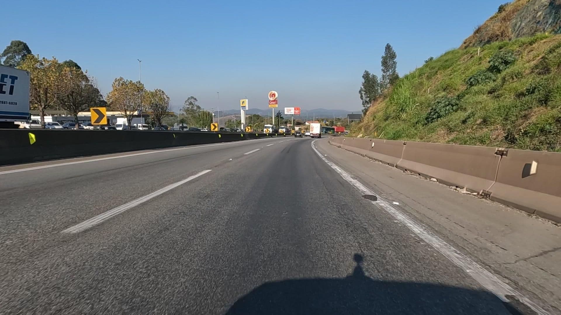 Street view near Hotel Central Parque, Mairiporã — © HOUER (CC BY-SA · Mapillary)