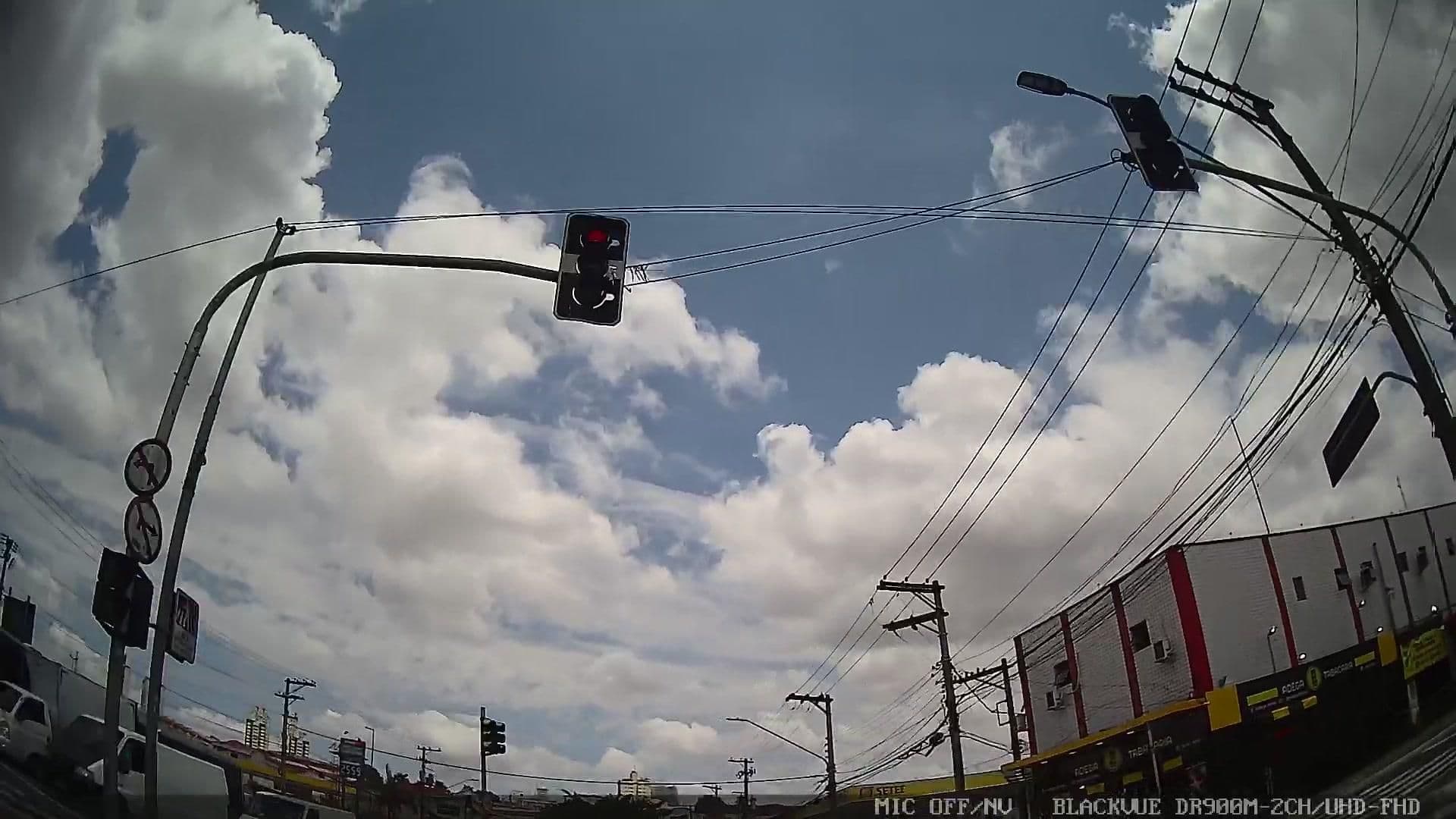 Street view near OYO Tiquatira Hotel, Cangaiba — © marciosampaio (CC BY-SA · Mapillary)