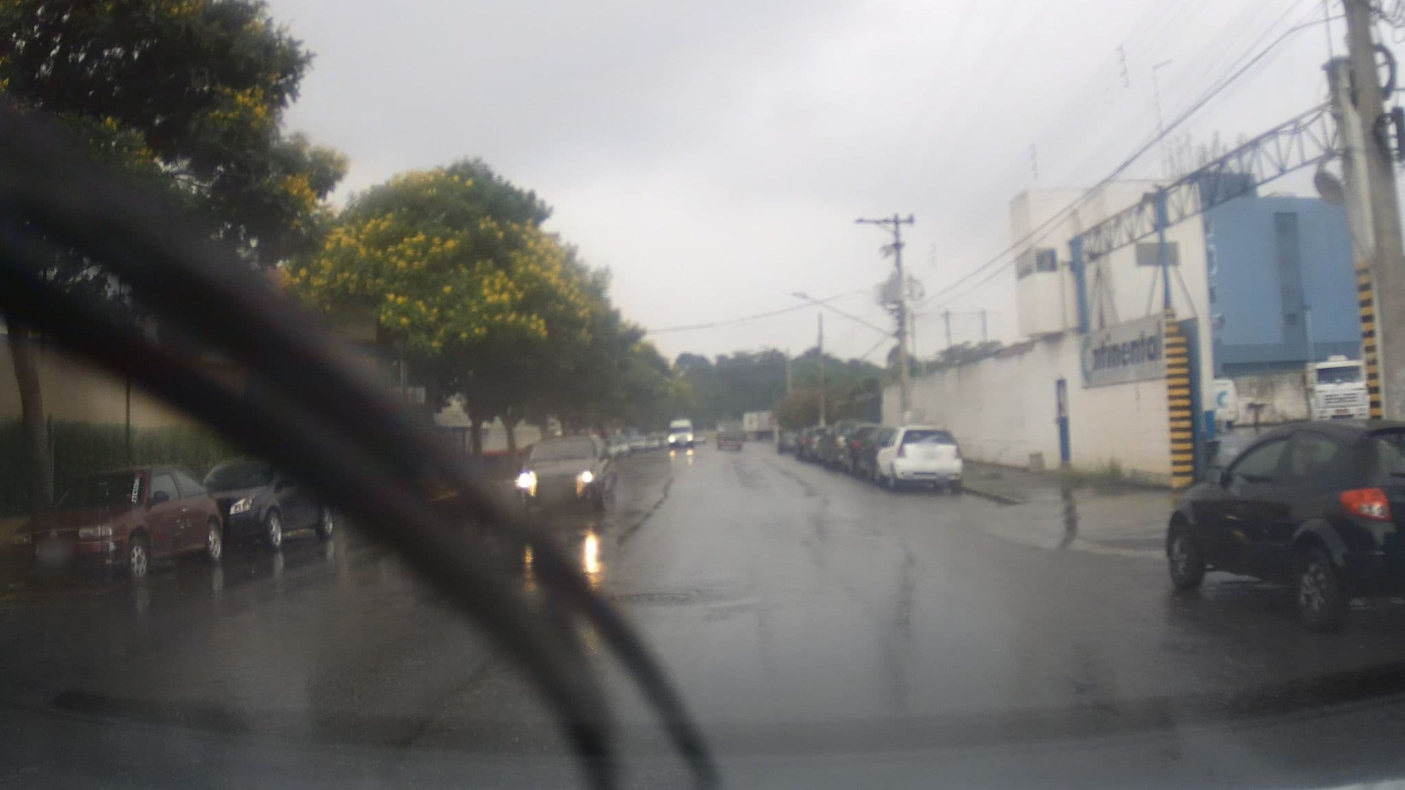 Street view near HOTEL MATIZ. SAN PAULO - BRASIL, Guarulhos — © marciosampaio (CC BY-SA · Mapillary)