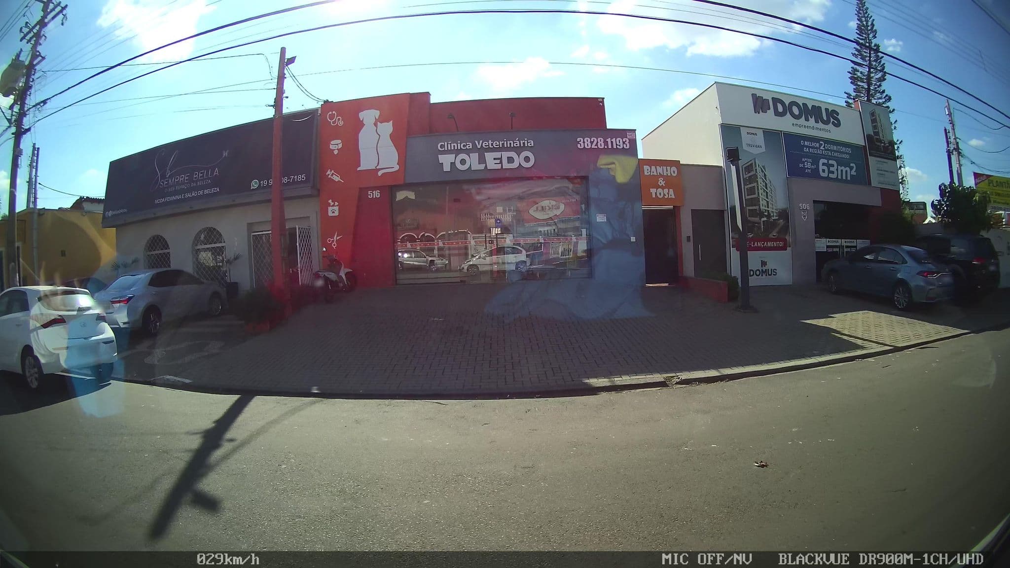 Street view near Hotel Marfim II, Sumaré — © kaart5 (CC BY-SA · Mapillary)
