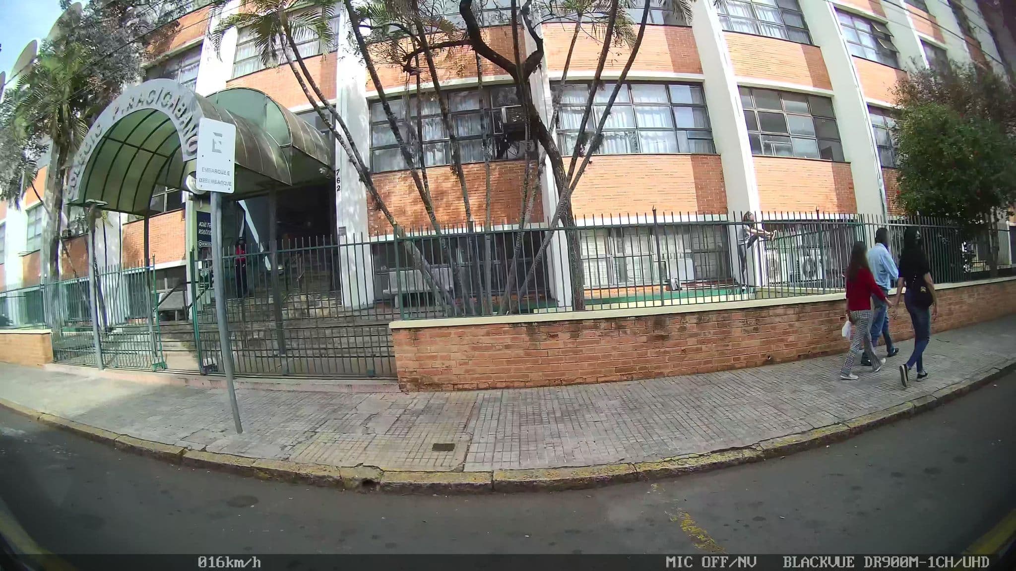 Street view near Hostel Piracicaba, Piracicaba — © kaart5 (CC BY-SA · Mapillary)