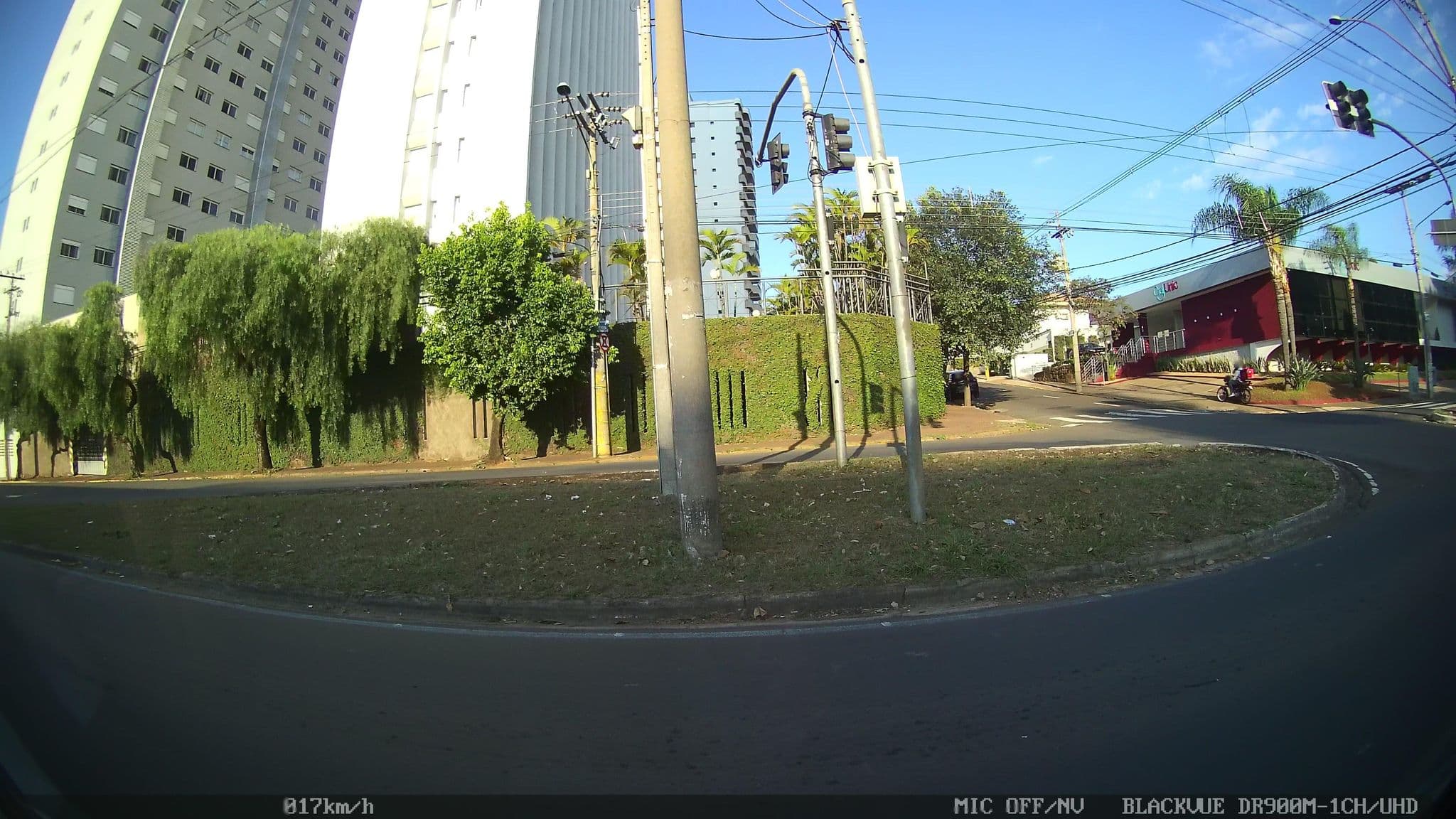 Street view near Park Motel, Piracicaba — © kaart5 (CC BY-SA · Mapillary)