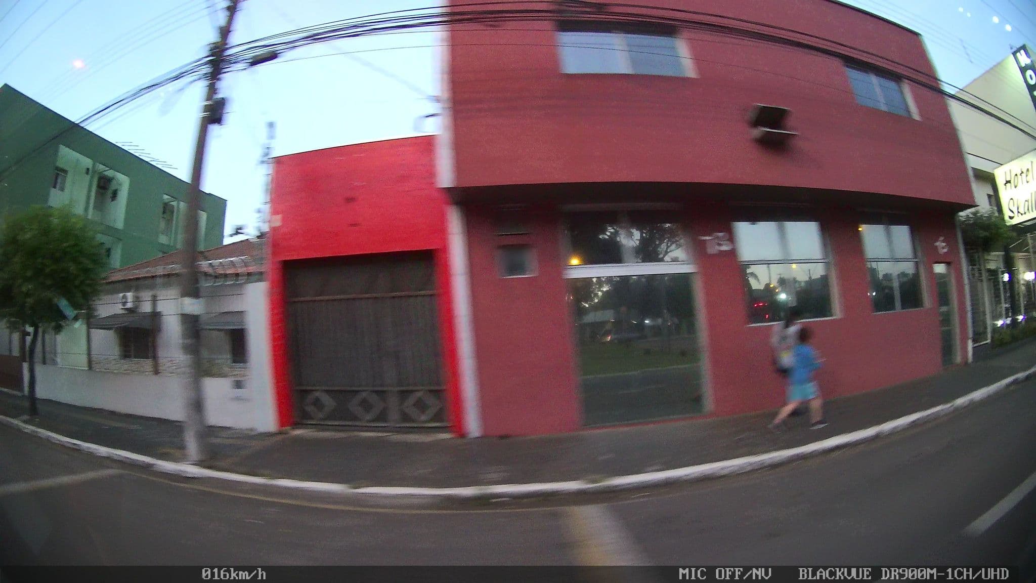 Street view near Hotel Skalla, Nova Odessa — © kaart5 (CC BY-SA · Mapillary)