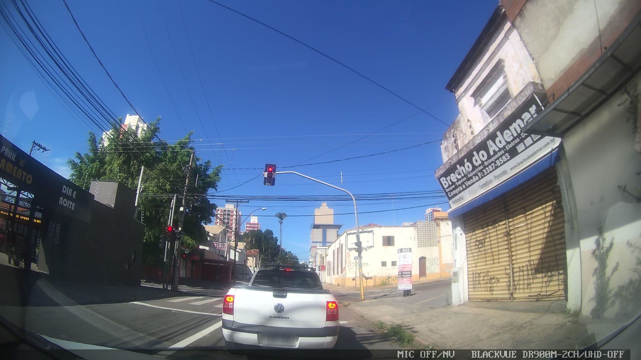 Street view near Hotel Golden Rose, Campinas — © marciosampaio (CC BY-SA · Mapillary)