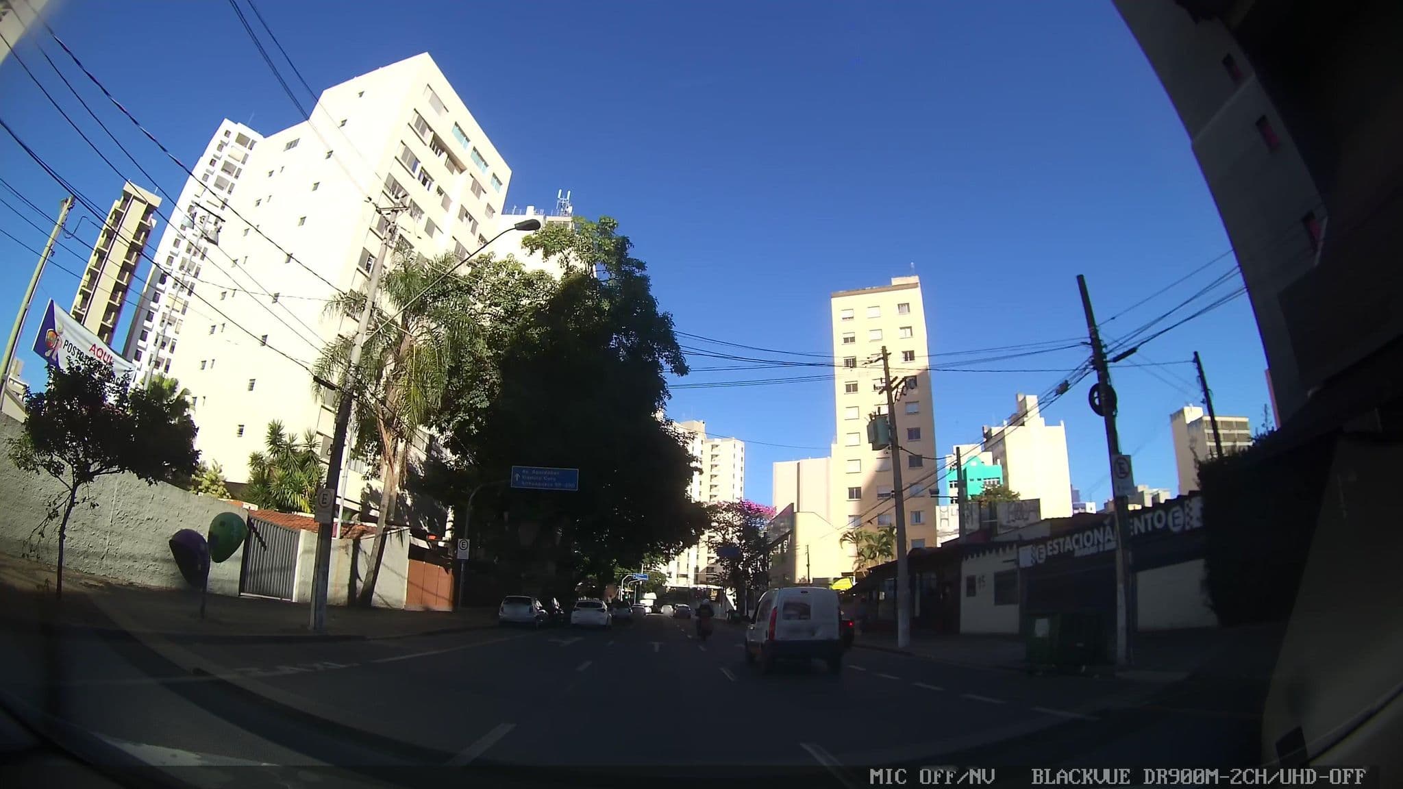 Street view near Noumi Plaza Hotel Campinas, Campinas — © marciosampaio (CC BY-SA · Mapillary)