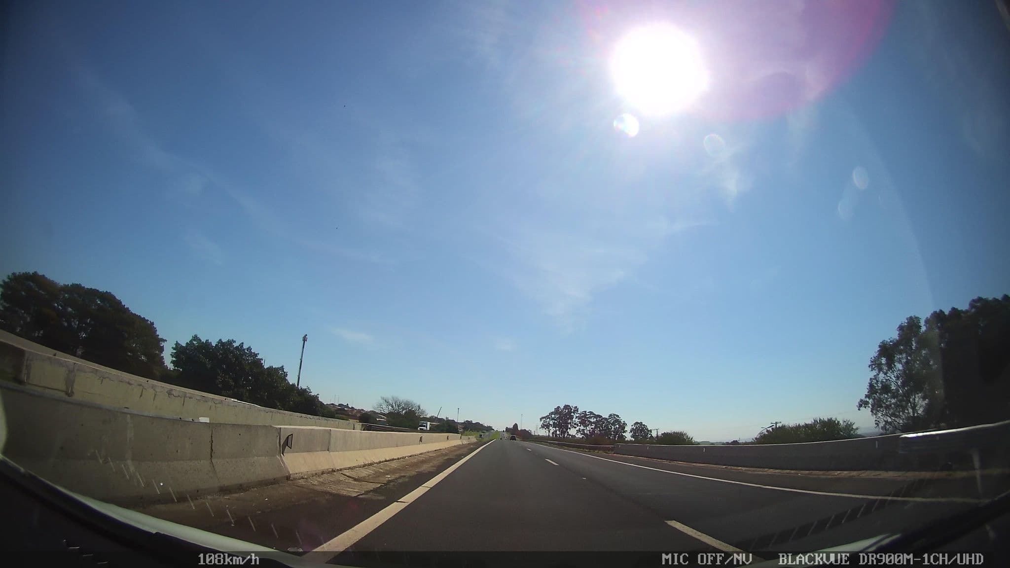 Street view near Hotel Girassol, Cravinhos — © kaart5 (CC BY-SA · Mapillary)
