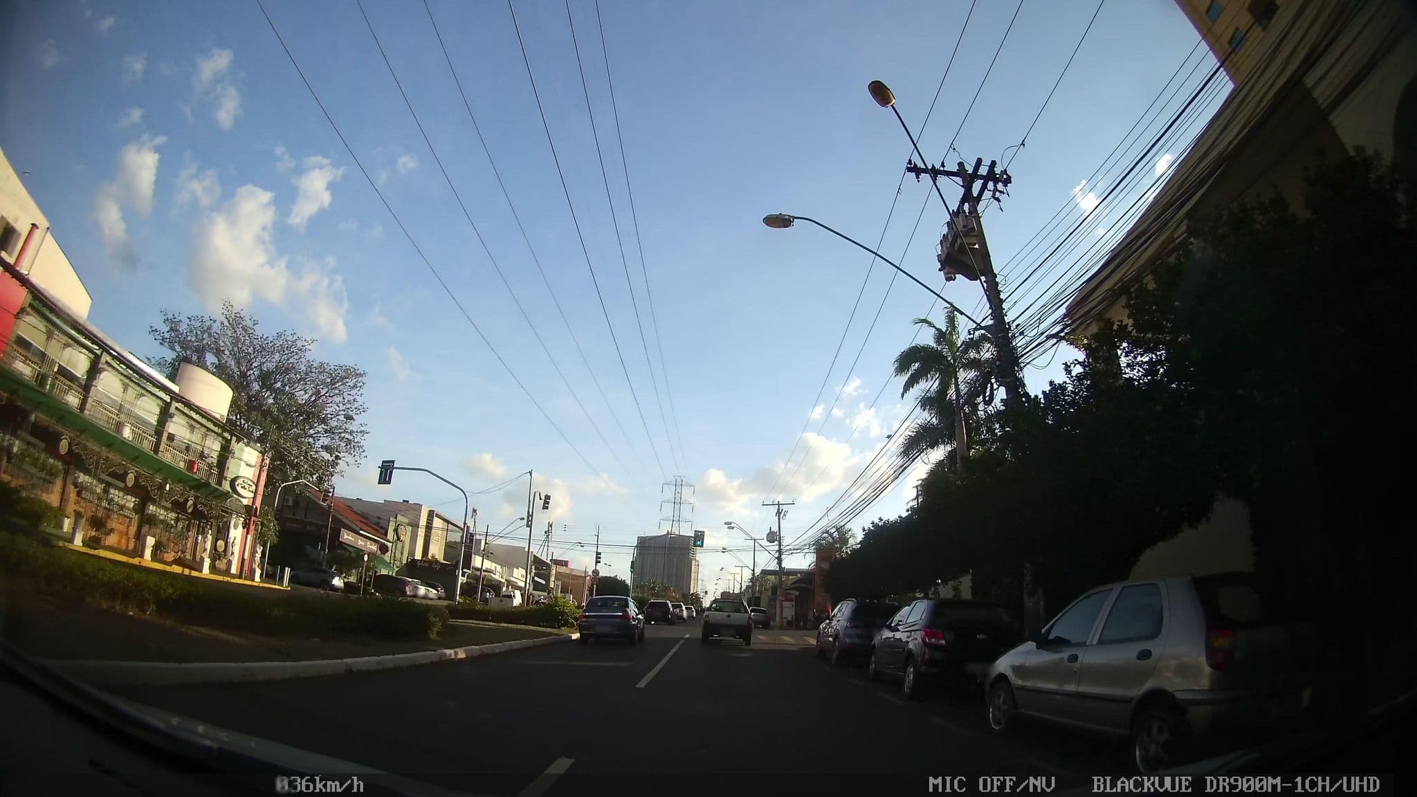 Street view near Piscina Araucária Plaza Hotel, Ribeirão Preto — © kaart5 (CC BY-SA · Mapillary)
