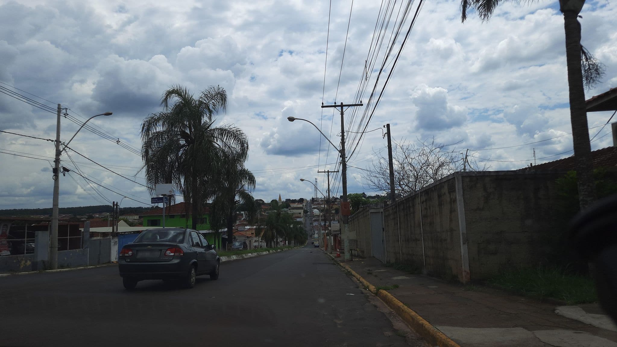 Street view near Avenida Hotel, Cajuru — © alemenezes (CC BY-SA · Mapillary)