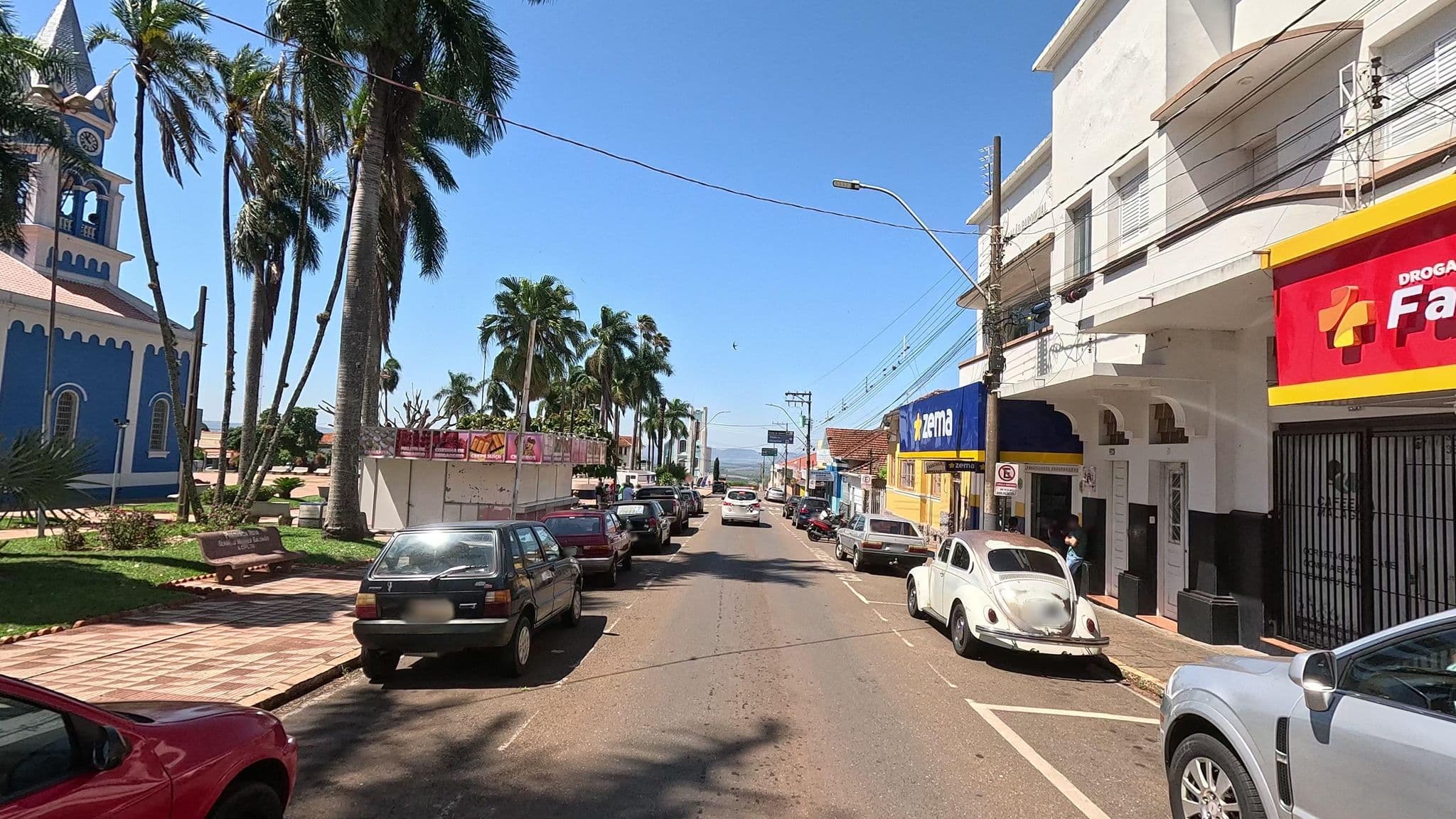 Street view near Hotel Marajoara, Altinópolis — © MuitoAlemdasFronteiras (CC BY-SA · Mapillary)