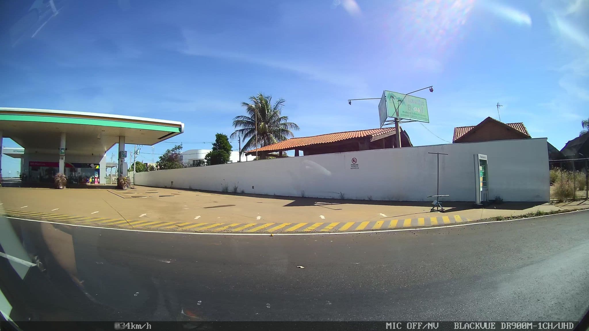 Street view near Mega Suites  Hotel, Franca — © kaart5 (CC BY-SA · Mapillary)
