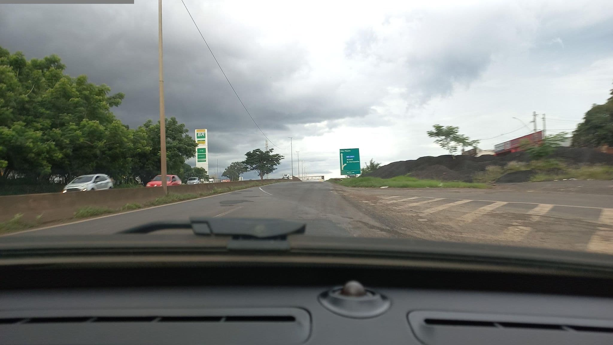Street view near Village Hotel, Uberaba — © EngMurilloCarvalho (CC BY-SA · Mapillary)