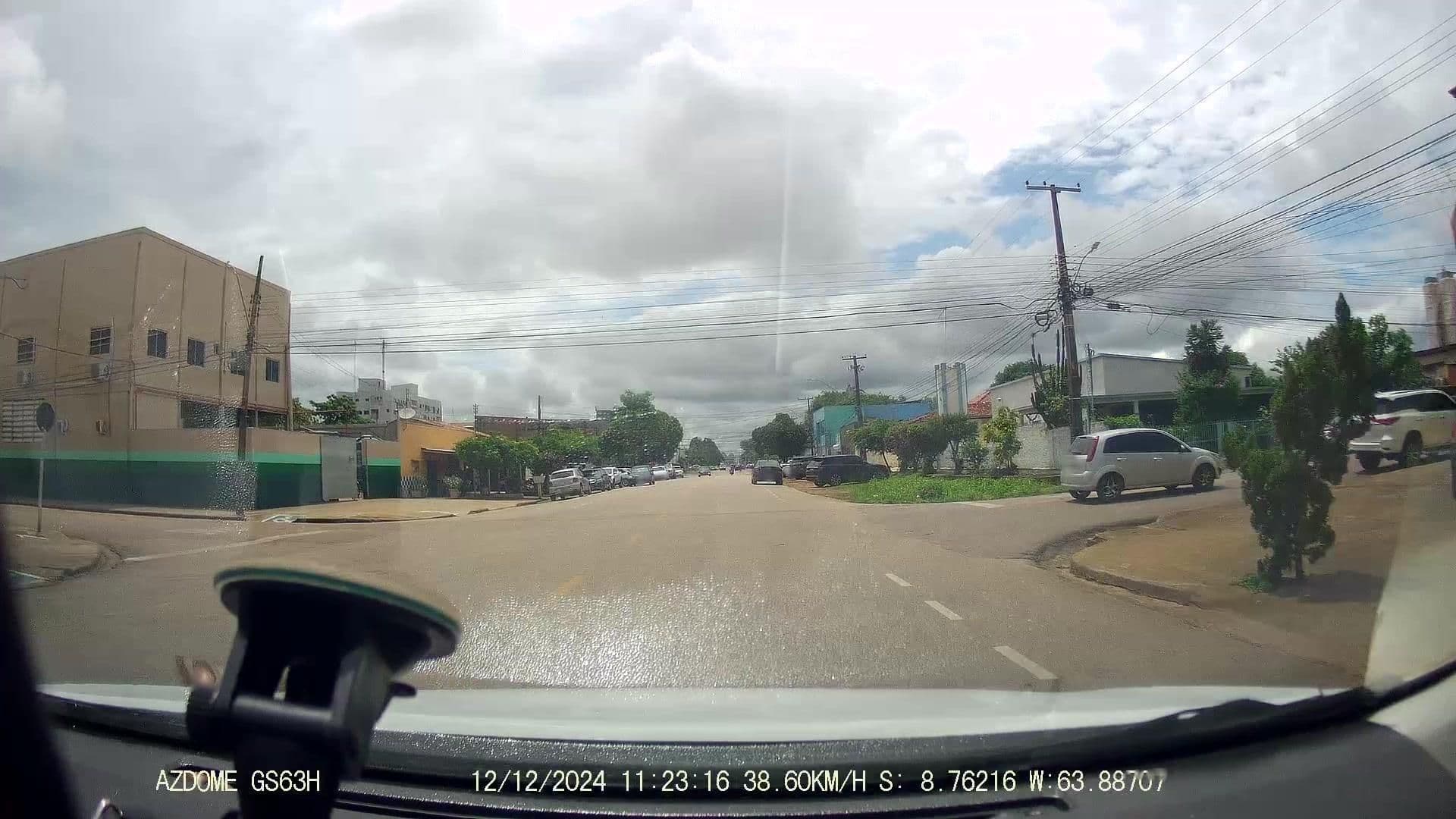 Street view near Hotel Angelos, Porto Velho — © jaderbavaresco (CC BY-SA · Mapillary)