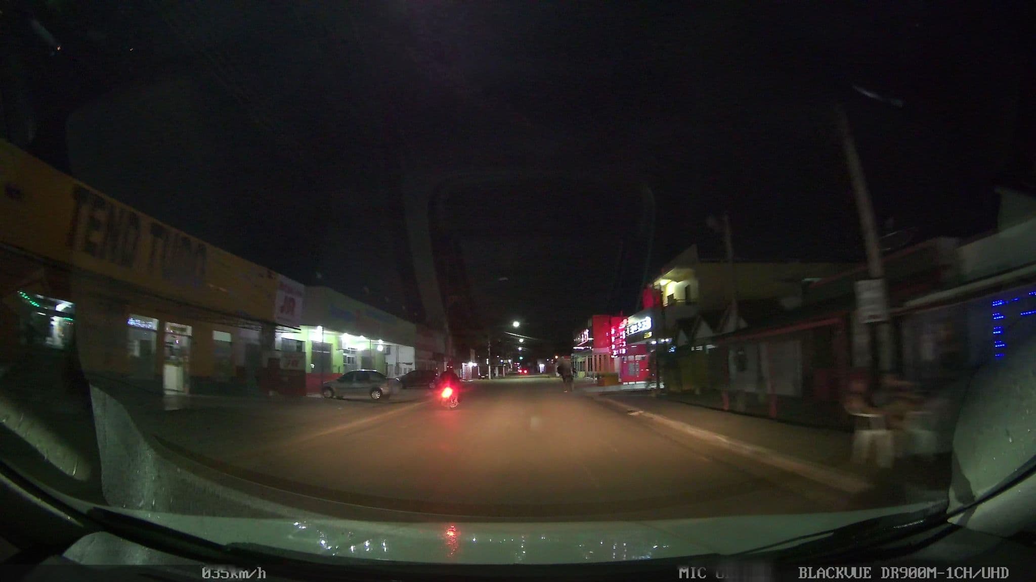Street view near Hotel Brasil, Humaitá — © kafri (CC BY-SA · Mapillary)