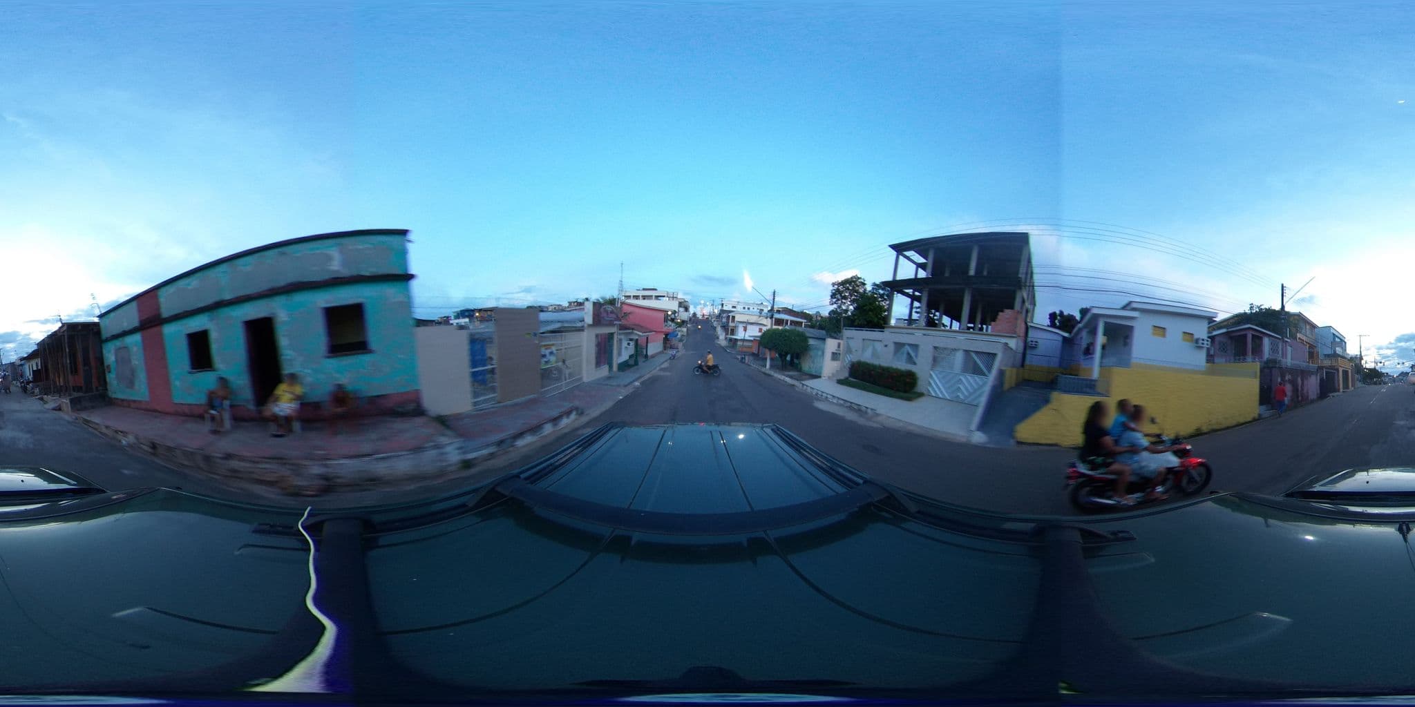 Street view near El Shaday Hotel, Coari — © amazonguia (CC BY-SA · Mapillary)