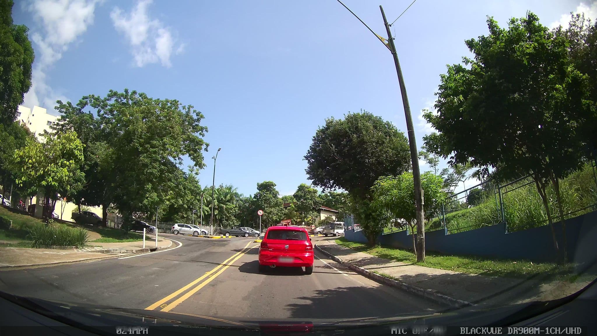 Street view near The Container Hostel, Manaus — © kaart_1 (CC BY-SA · Mapillary)