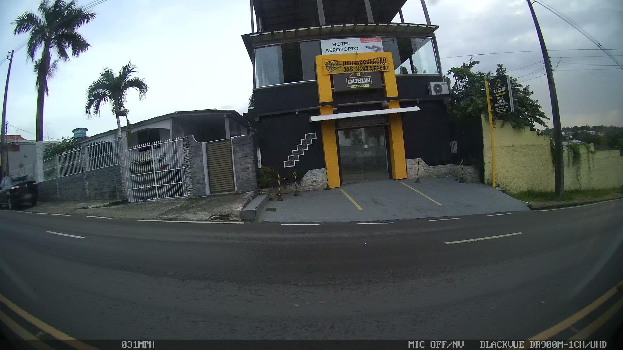 Street view near Dublin Hostel, Manaus — © kaart_1 (CC BY-SA · Mapillary)