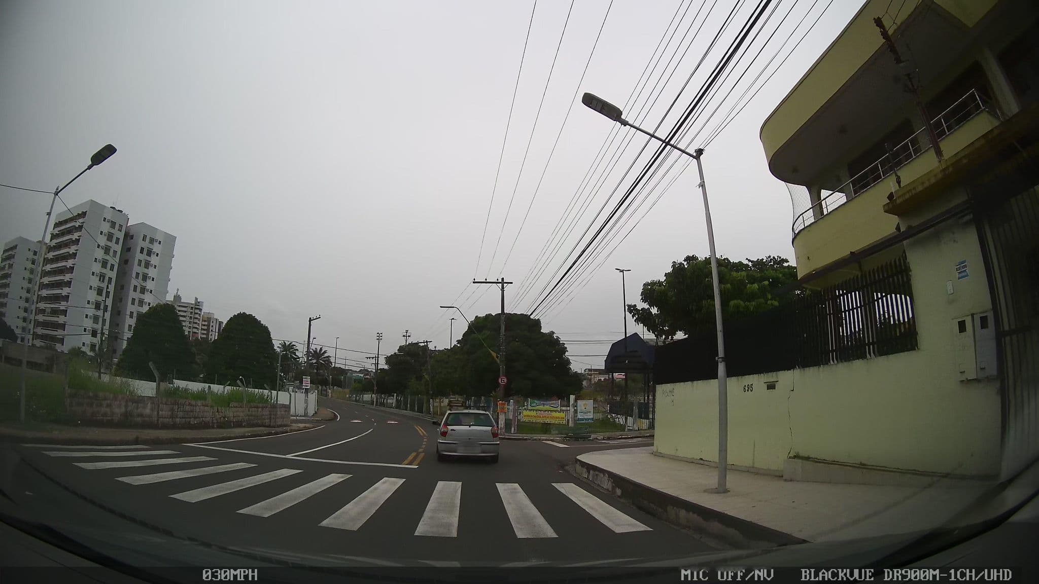 Street view near Hostel Tupi, Manaus — © kaart_1 (CC BY-SA · Mapillary)
