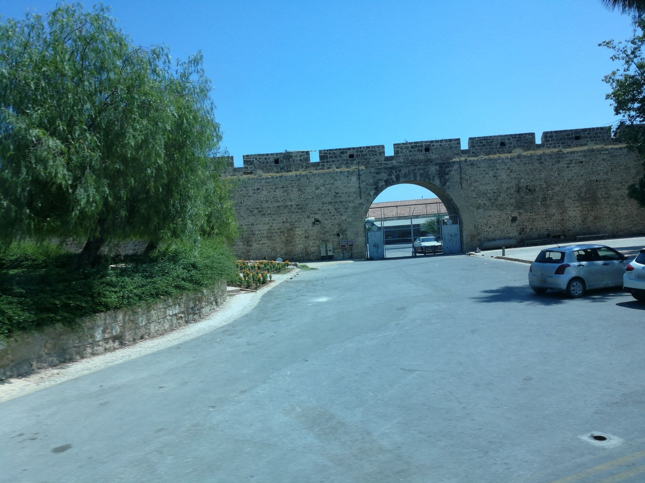 Street view near Golden Set, Famagusta — © rsandu (CC BY-SA · Mapillary)