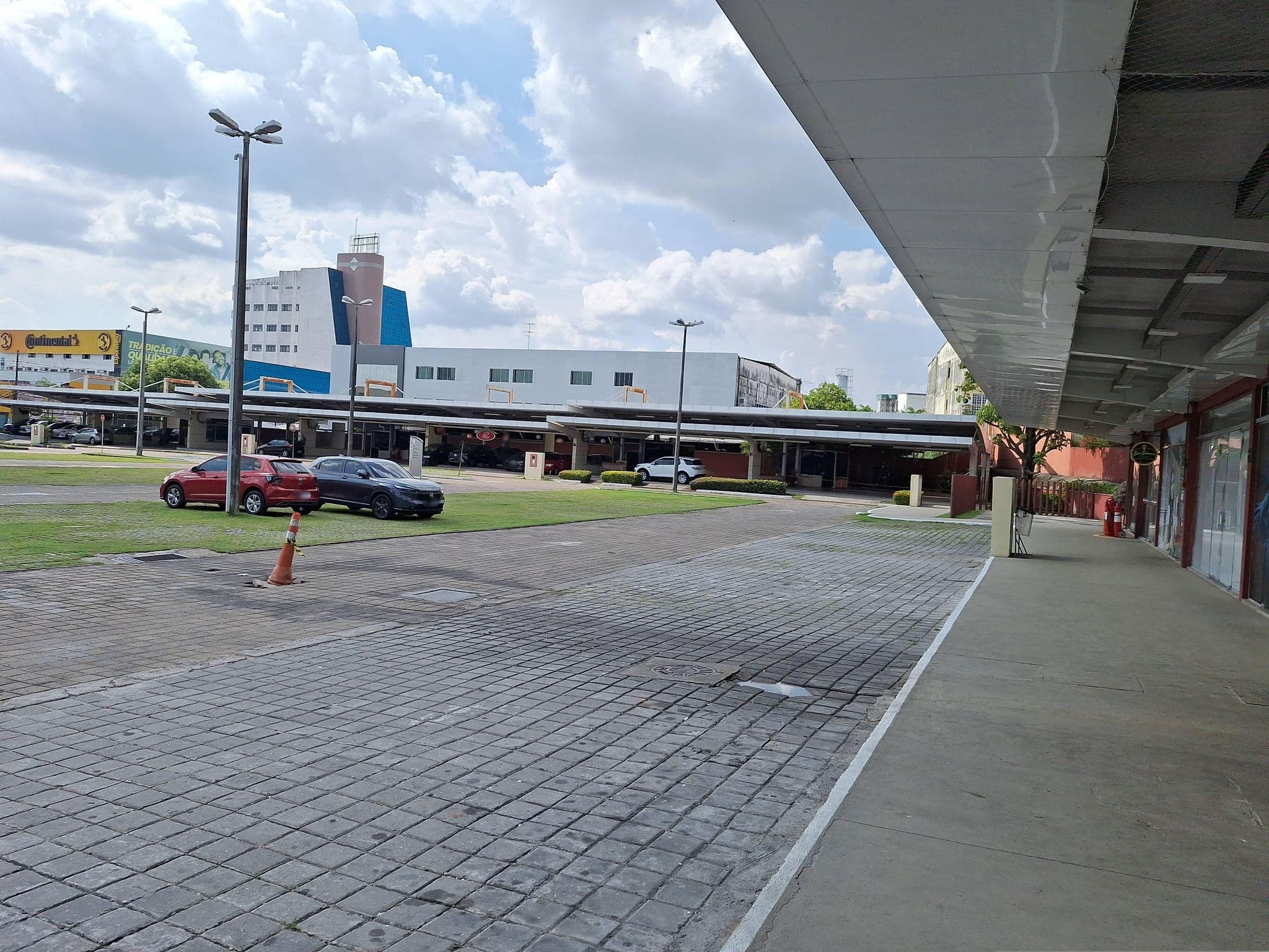Street view near Instituto Prisional Antônio Trindade - IPAT, Manaus — © fabiobreunig (CC BY-SA · Mapillary)