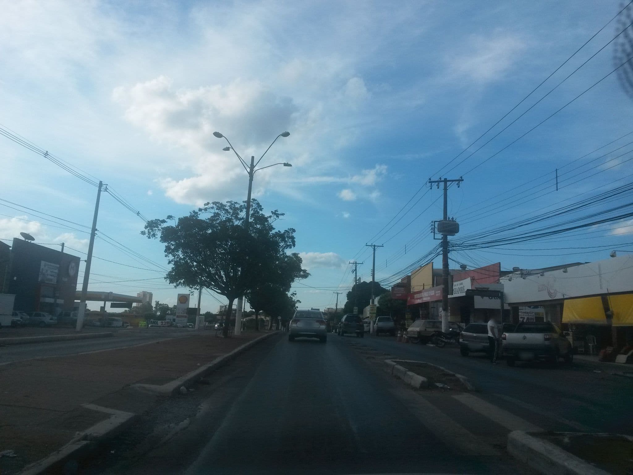 Street view near Hotel Roma, Cuiabá — © thiagoeriksson (CC BY-SA · Mapillary)
