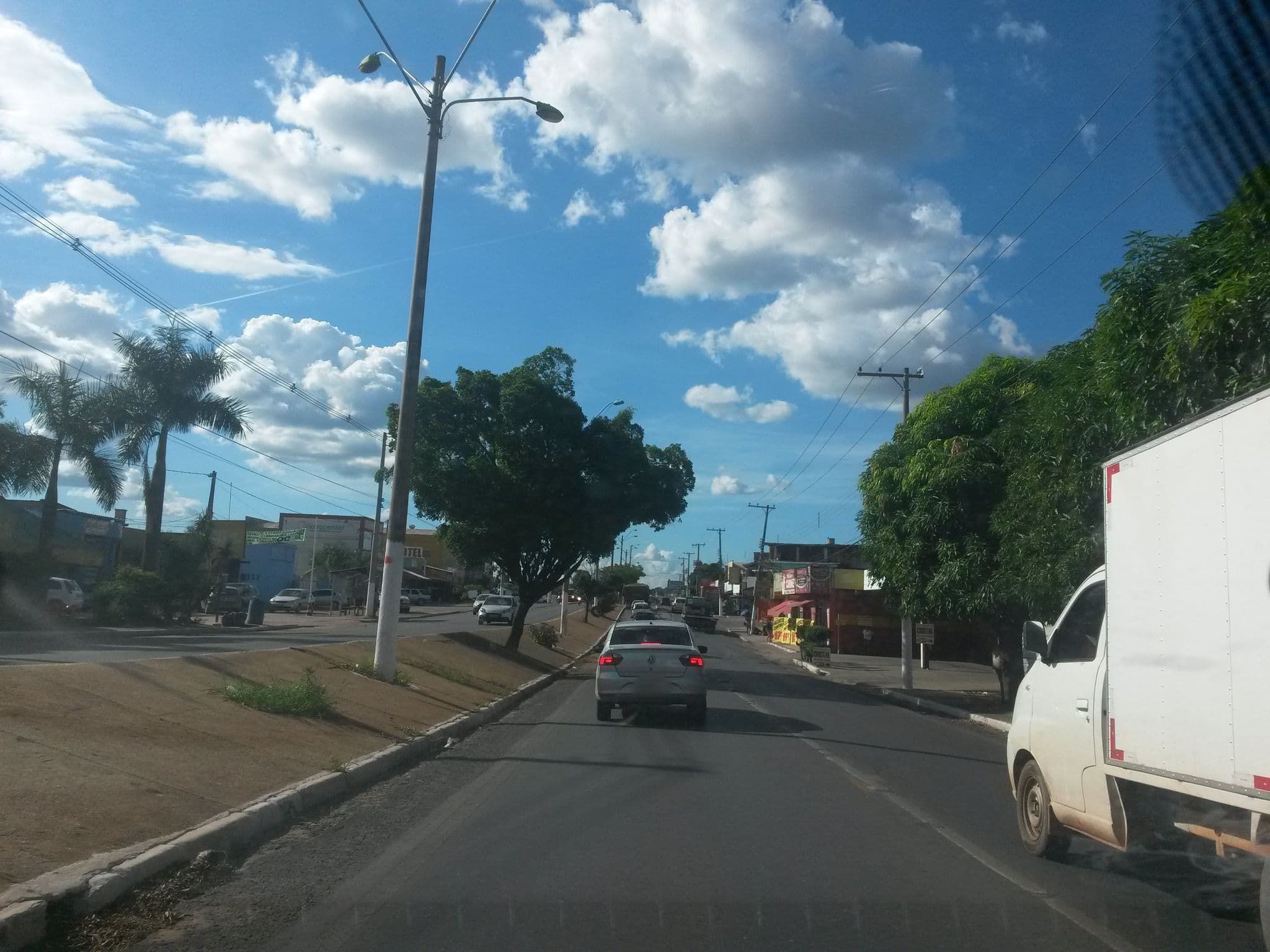 Street view near Athoss Motel, Cuiabá — © thiagoeriksson (CC BY-SA · Mapillary)