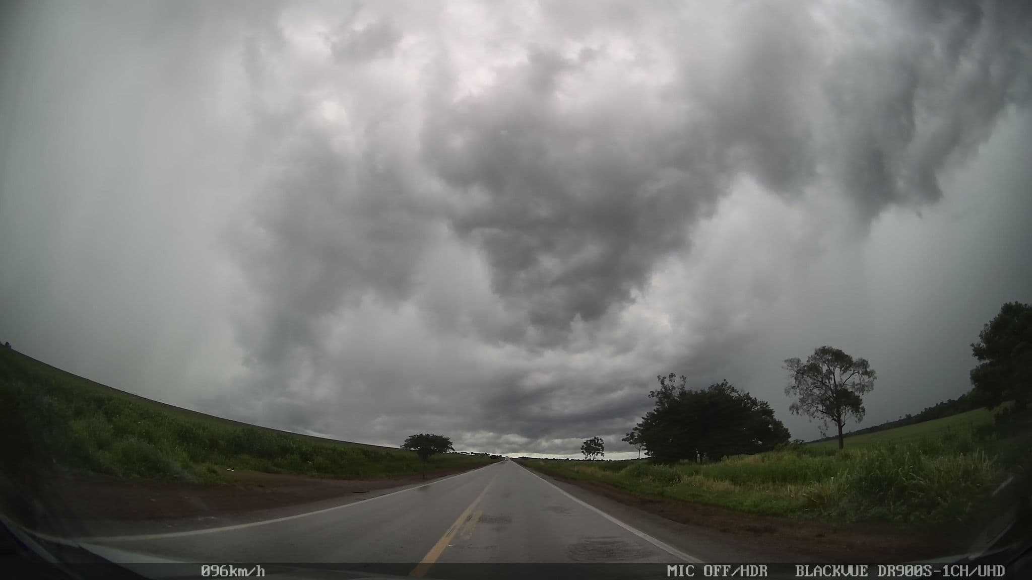 Street view near Hotel Nossa Senhora Aparecida, Diamantino — © kafri (CC BY-SA · Mapillary)