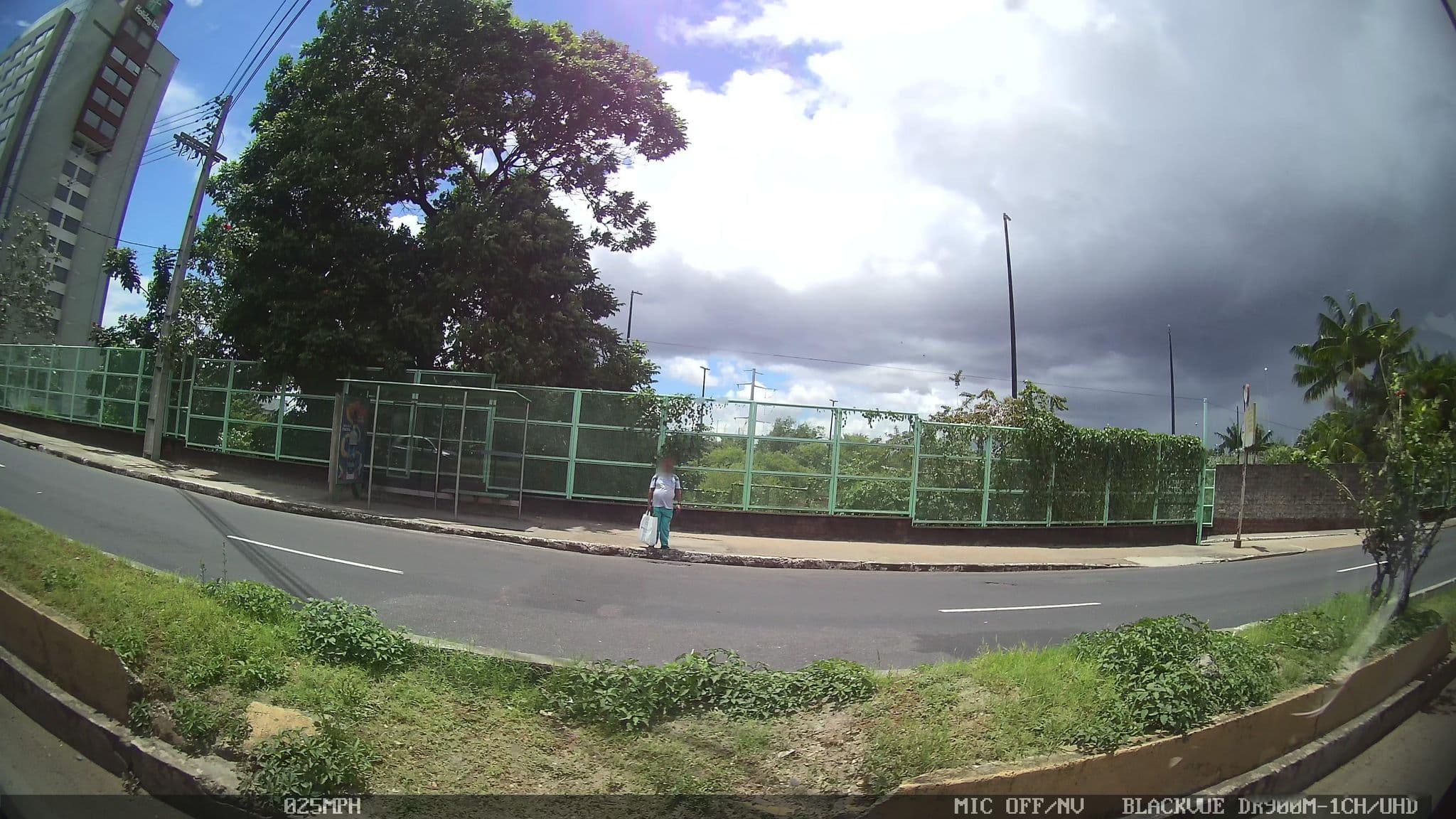 Street view near Holiday Inn, Manaus — © kaart_1 (CC BY-SA · Mapillary)