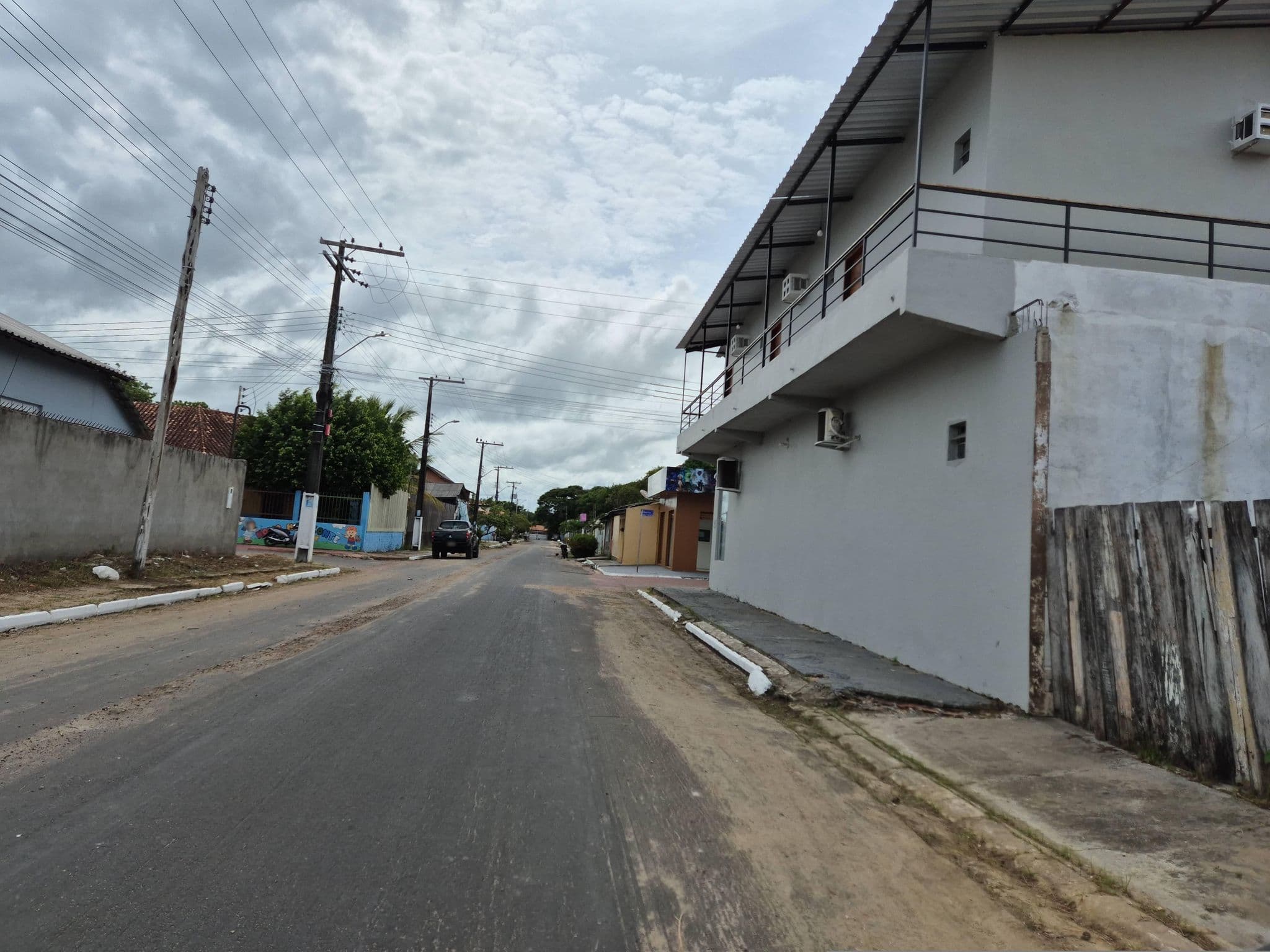 Street view near Ilha Bela Hotel, Parintins — © kelton (CC BY-SA · Mapillary)