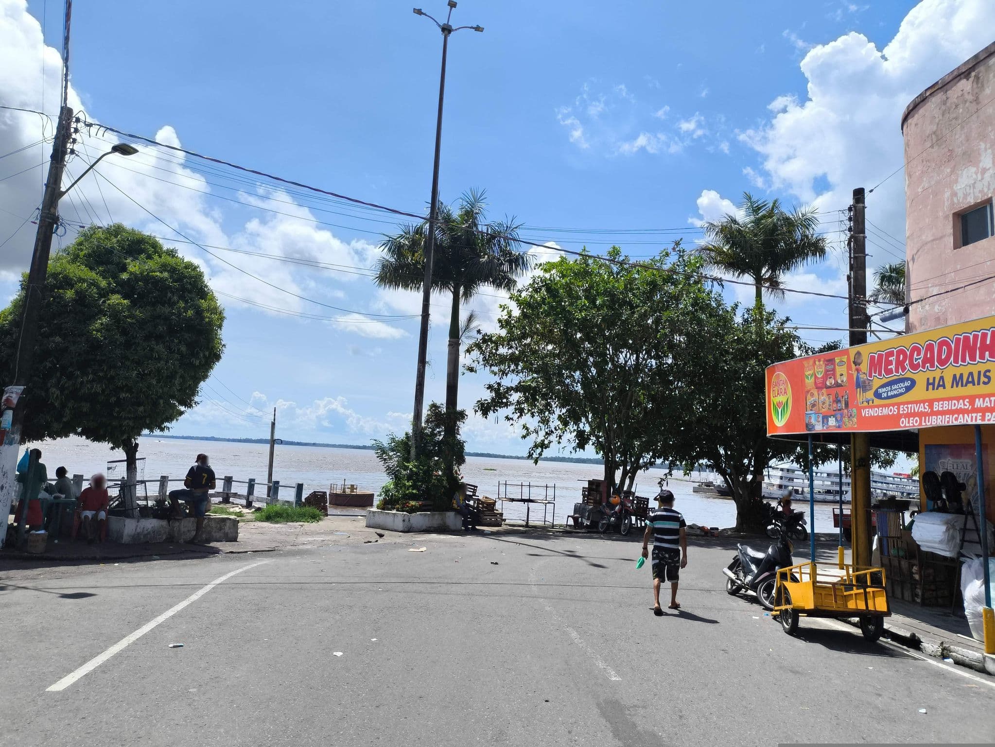 Street view near Hotel Siridó, Parintins — © davyrabelo (CC BY-SA · Mapillary)