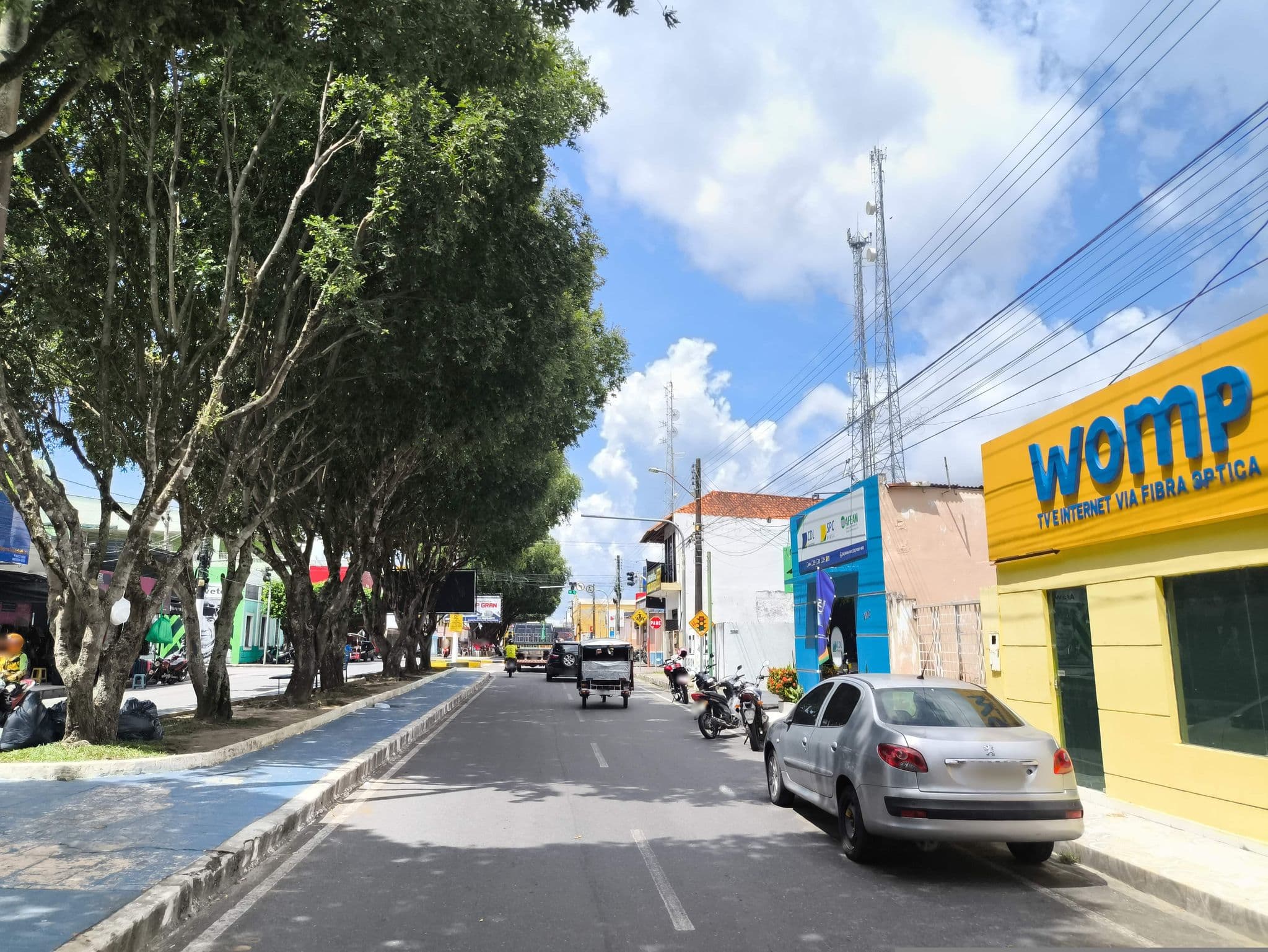 Street view near Hotel Millenium's, Parintins — © davyrabelo (CC BY-SA · Mapillary)
