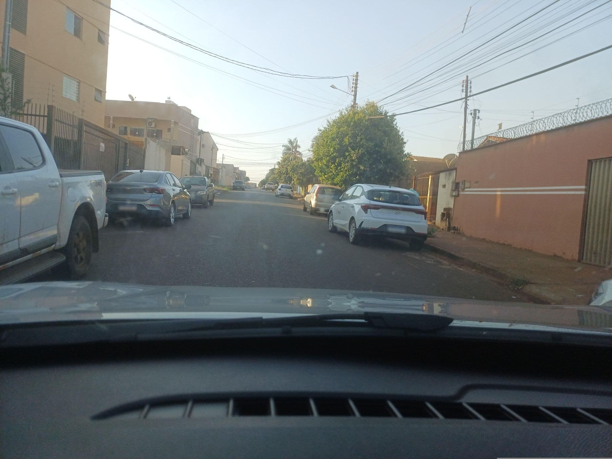 Street view near Éden Hotel, Rio Verde — © a2engenharia (CC BY-SA · Mapillary)