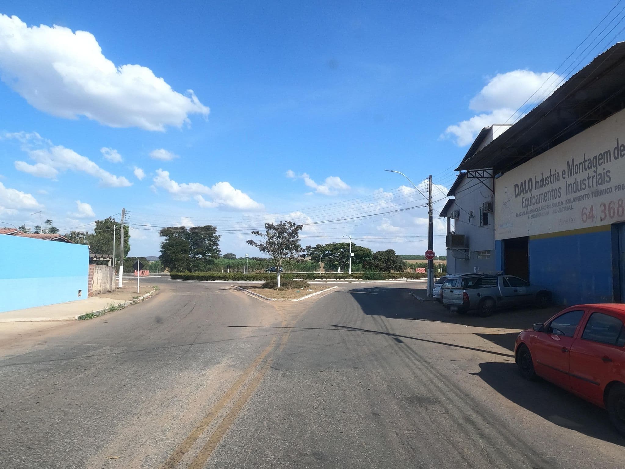 Street view near Hotel JK, Nazário — © MuitoAlemdasFronteiras (CC BY-SA · Mapillary)