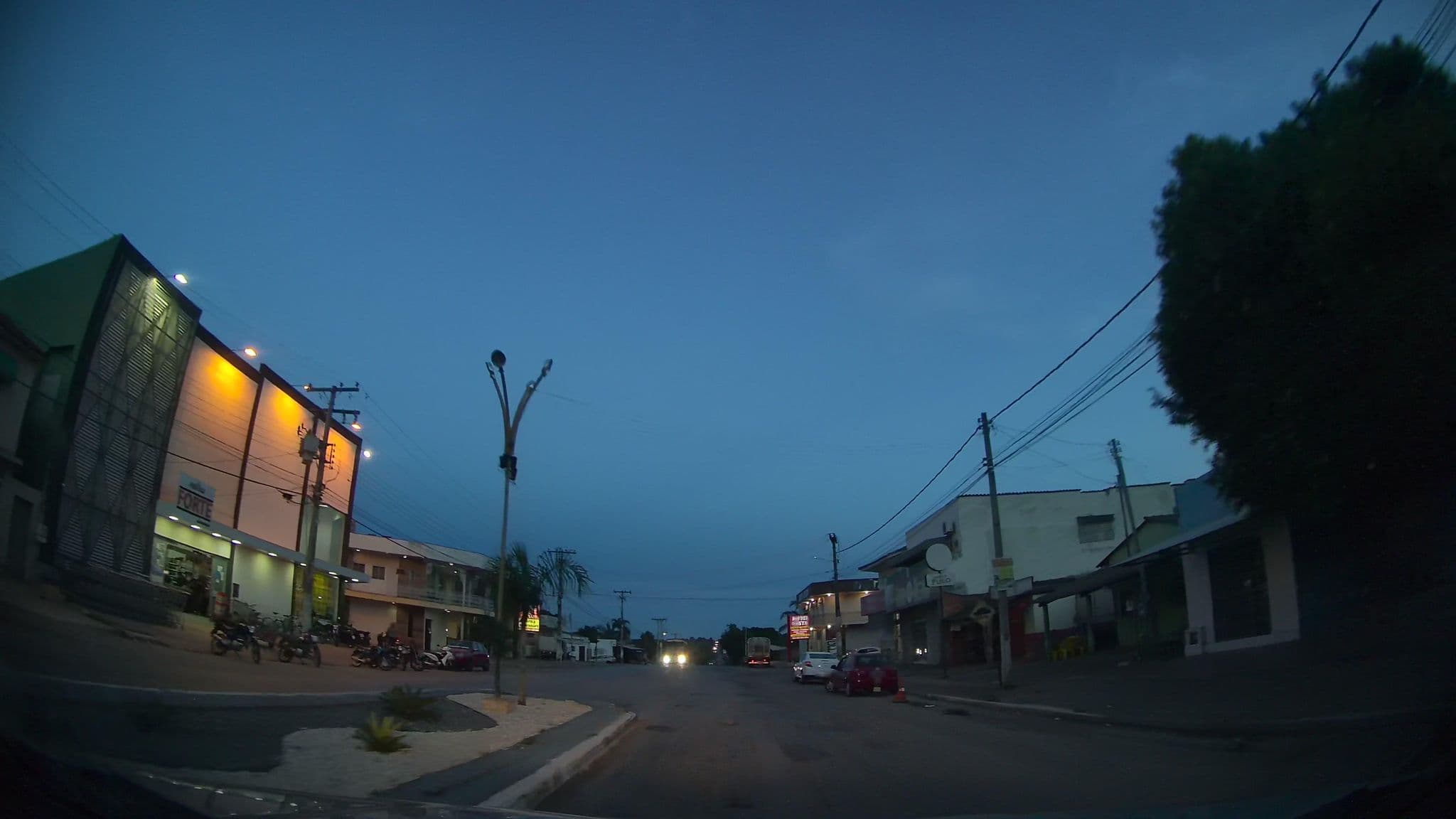 Street view near Hotel Pousada dos Buritis, Aragarças — © kafri (CC BY-SA · Mapillary)