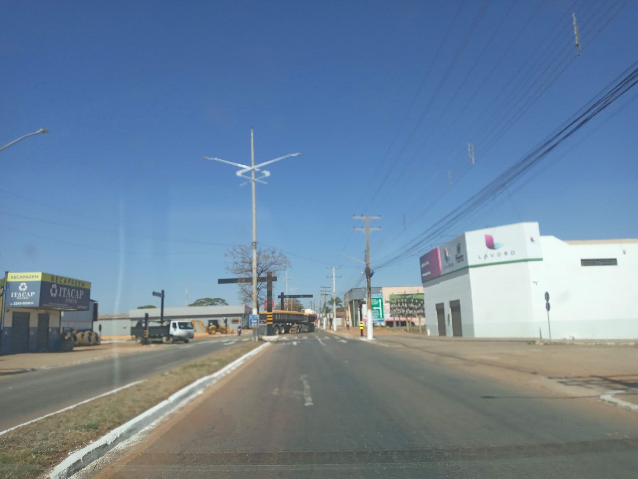 Street view near Executivo Hotel, Itaberaí — © marcos_medeiros (CC BY-SA · Mapillary)