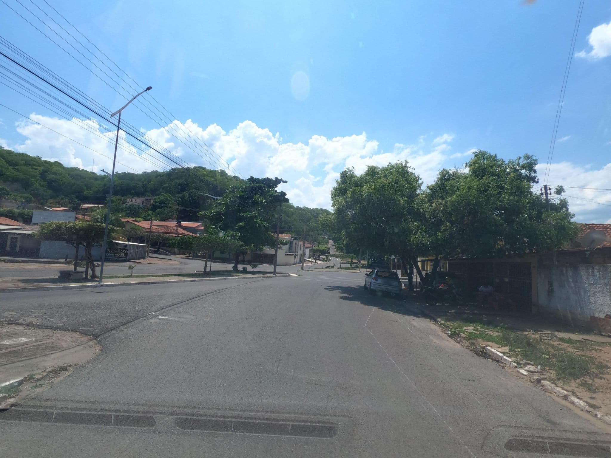 Street view near pousada água santa, Barra do Garças — © MuitoAlemdasFronteiras (CC BY-SA · Mapillary)