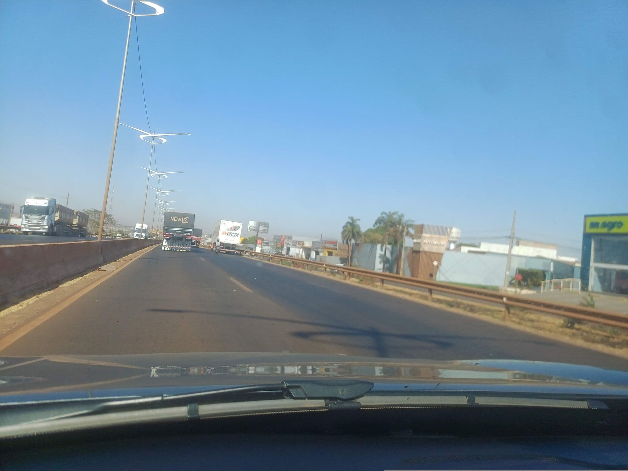 Street view near Spa Estancia Gabriela, Rio Verde — © a2engenharia (CC BY-SA · Mapillary)