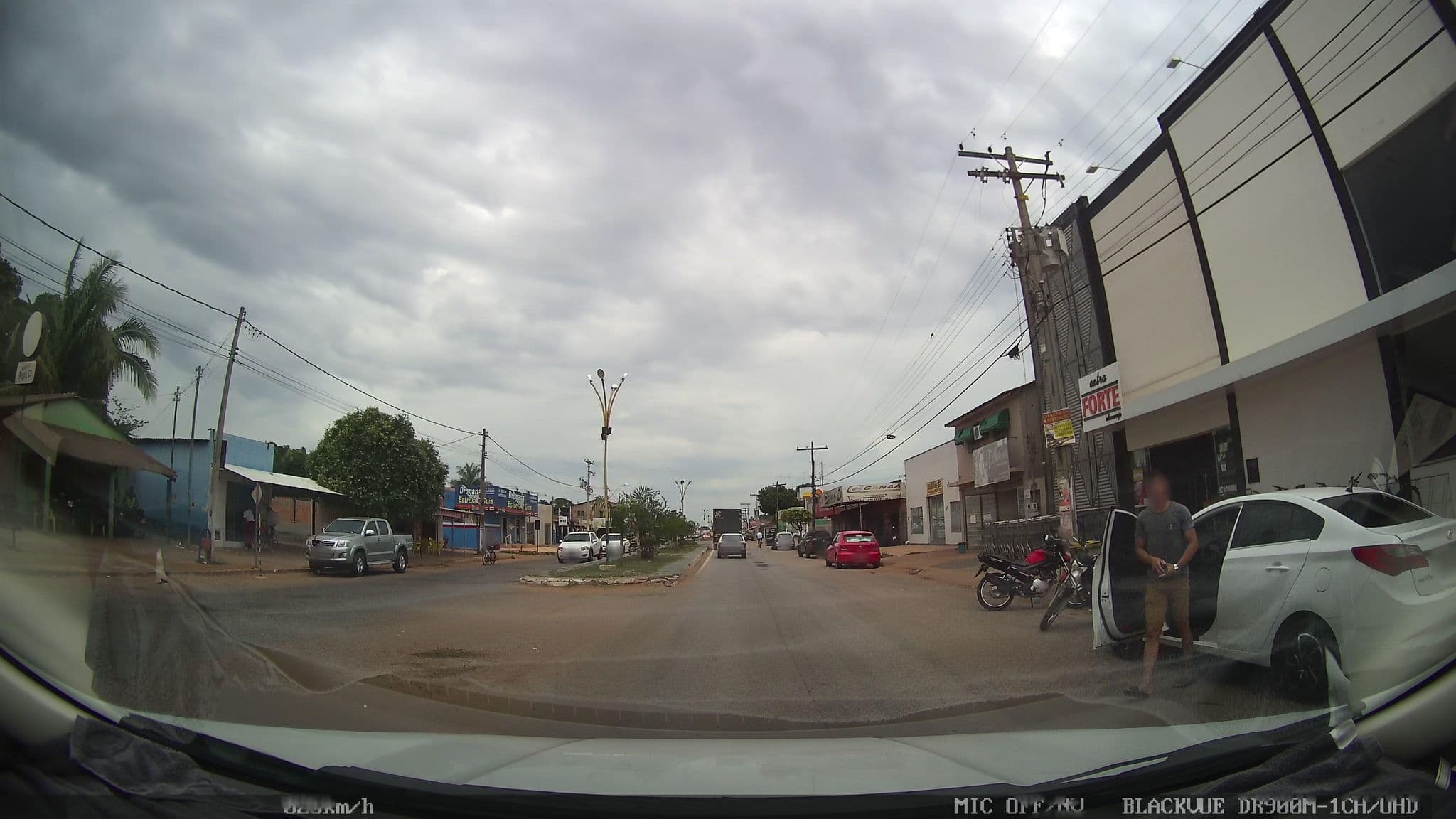 Street view near Hotel Cerrado, Aragarças — © kafri (CC BY-SA · Mapillary)