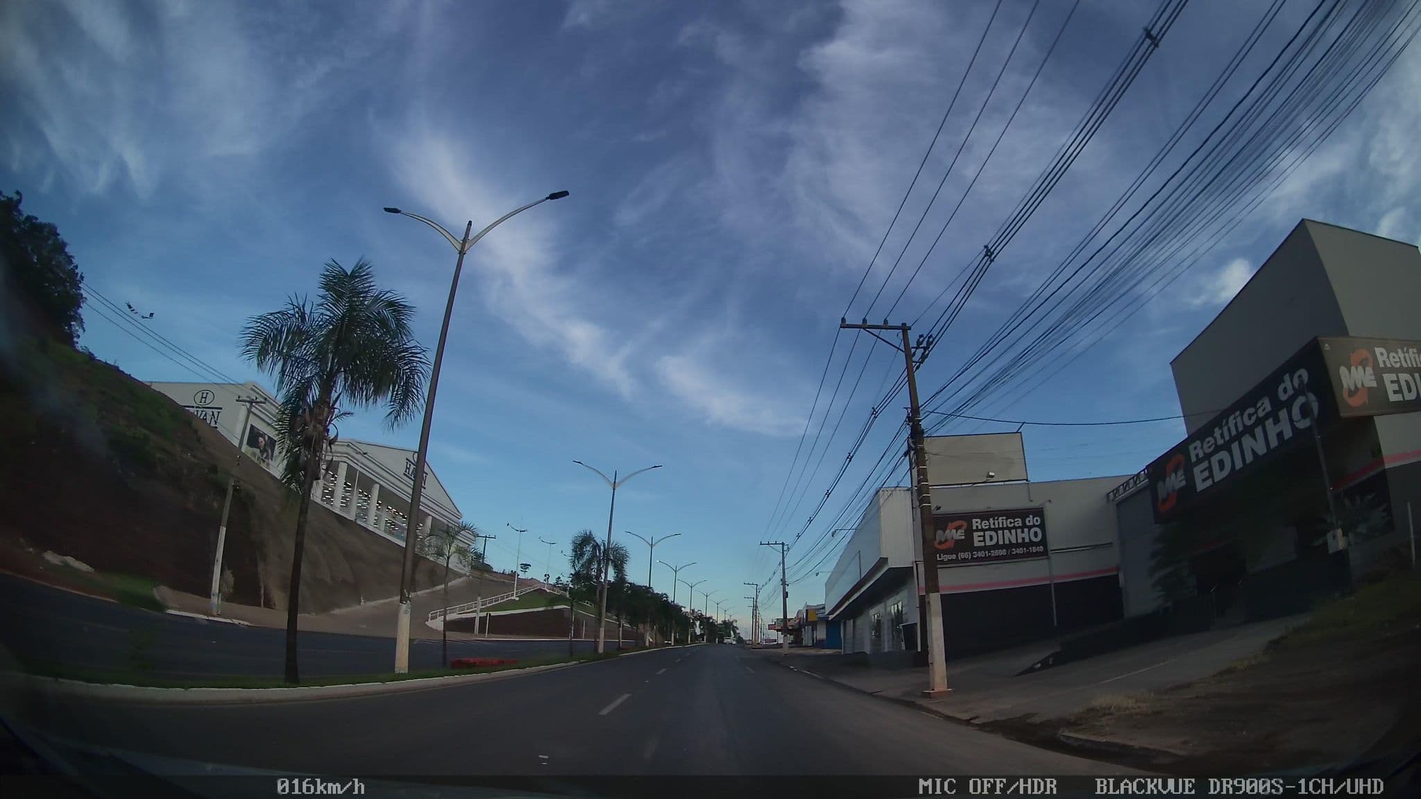 Street view near A Toca Hostel, Barra do Garças — © kafri (CC BY-SA · Mapillary)