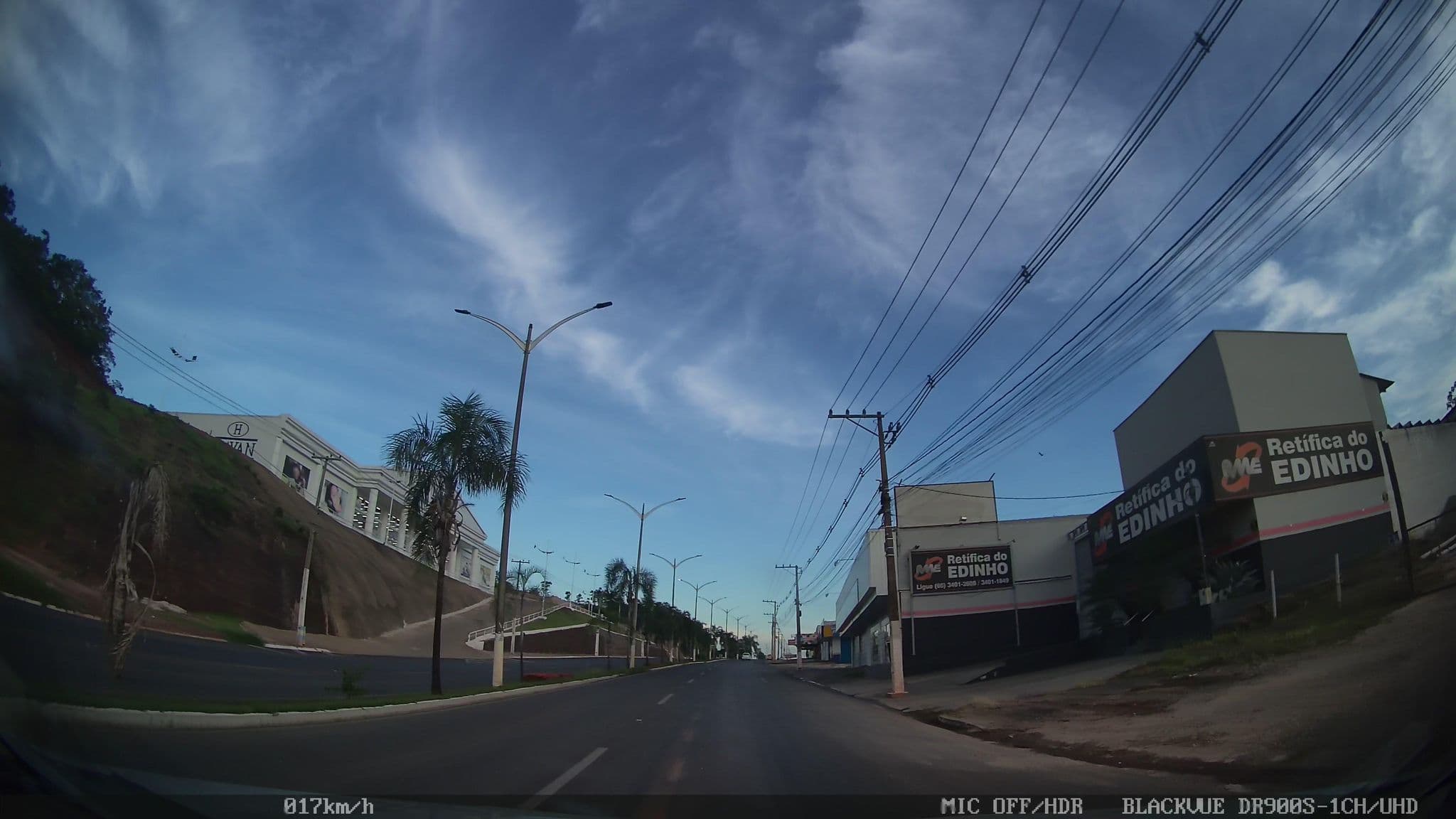 Street view near Pousada Cachoeira Cristal, Barra do Garças — © kafri (CC BY-SA · Mapillary)