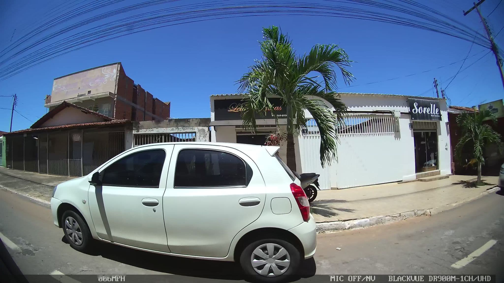 Street view near Pousada Dom Pedro, Trindade — © kaart_4 (CC BY-SA · Mapillary)