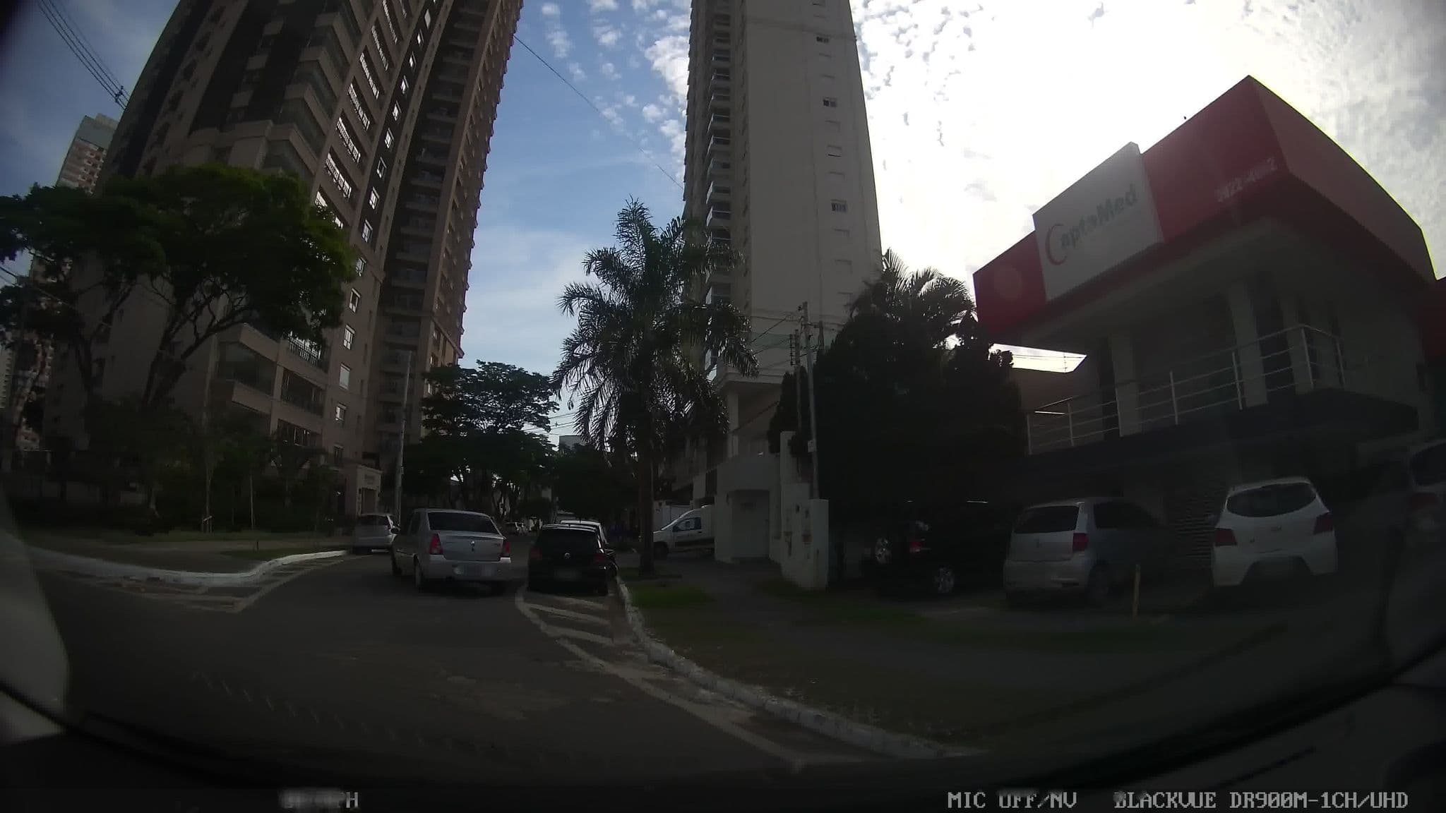 Street view near Hotel Pousada Buena Vista, Goiânia — © kaart_4 (CC BY-SA · Mapillary)